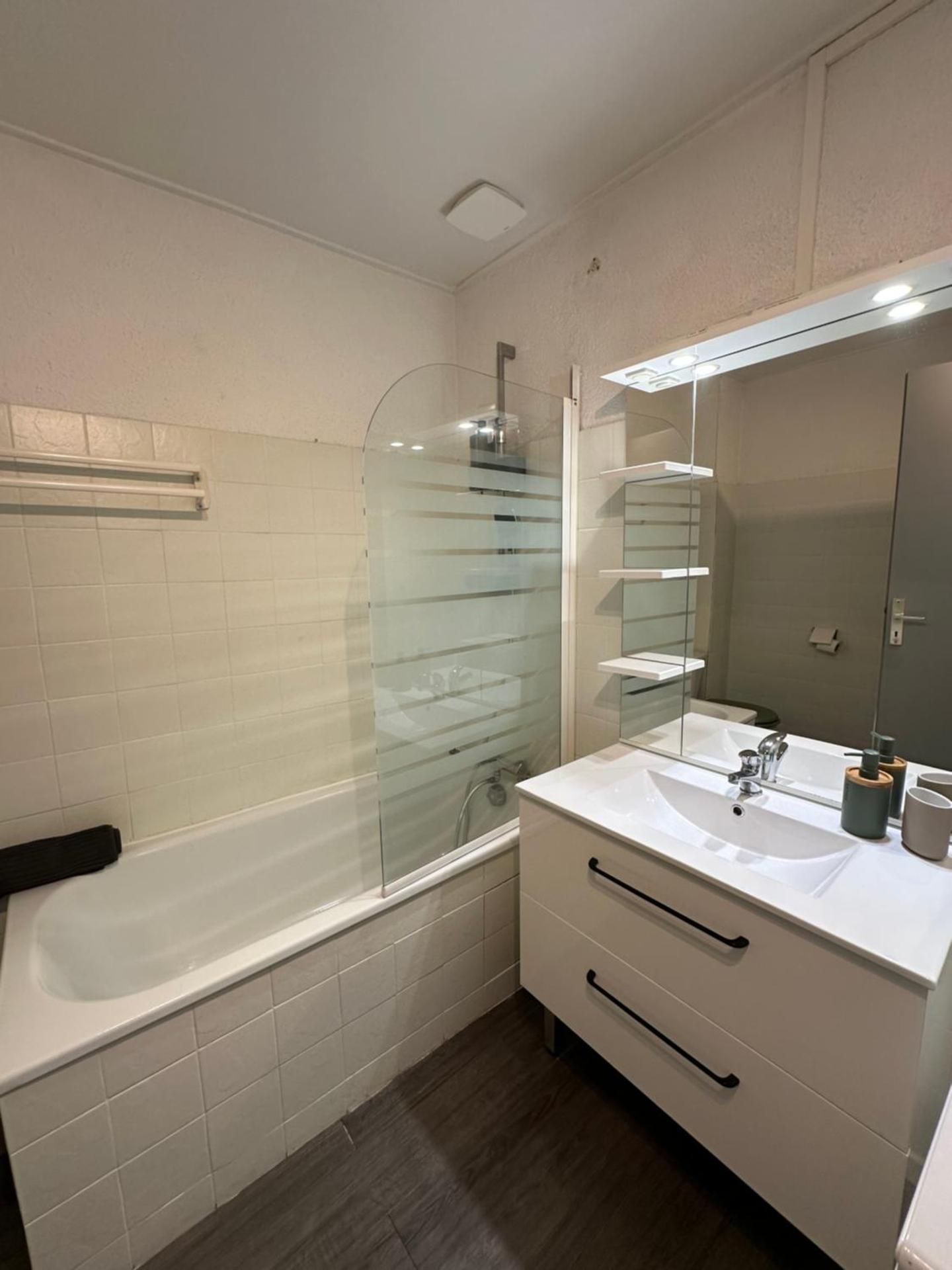 Deluxe One-Bedroom Apartment with City View