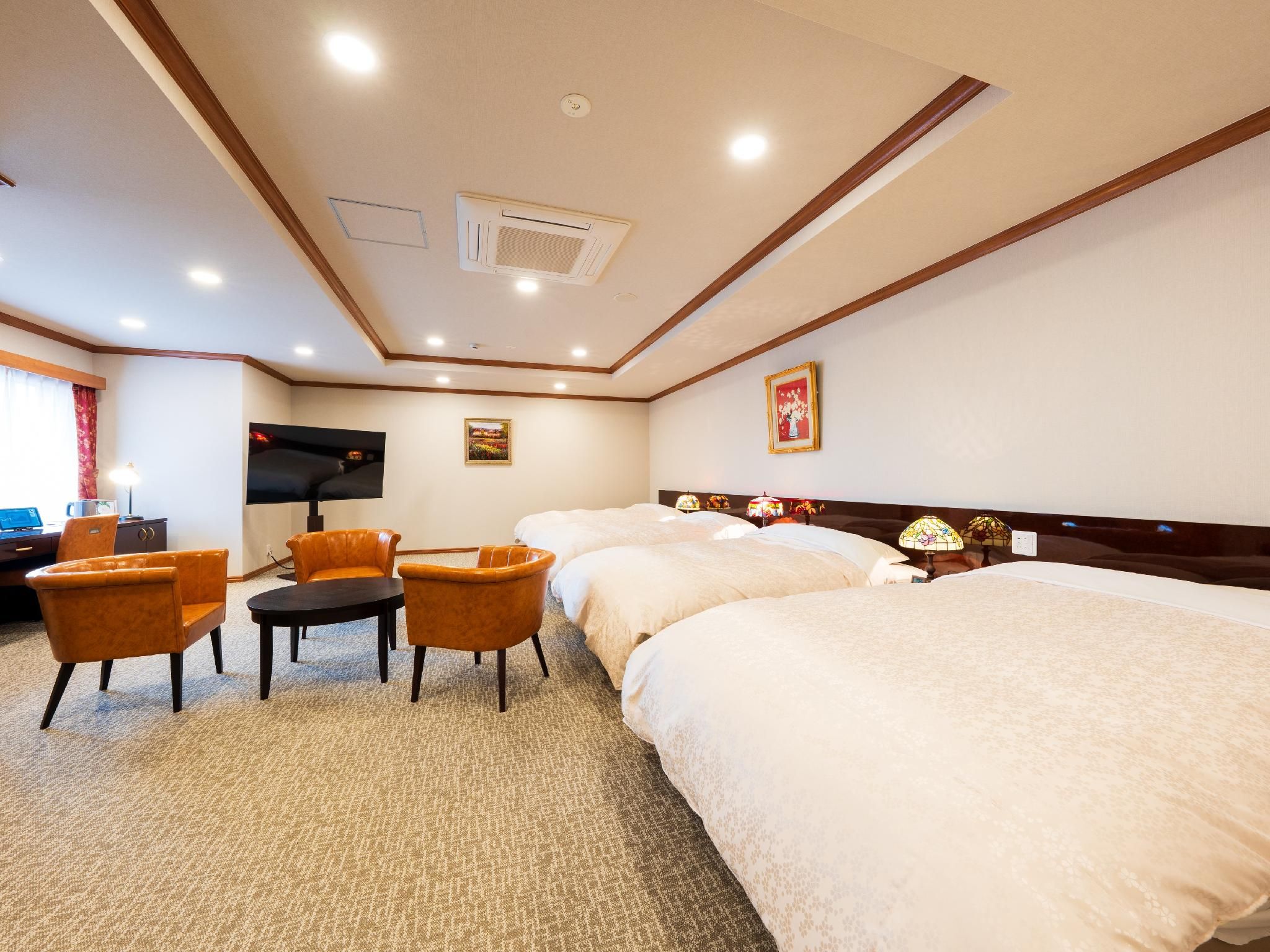 Family Fourth Room - Non-Smoking