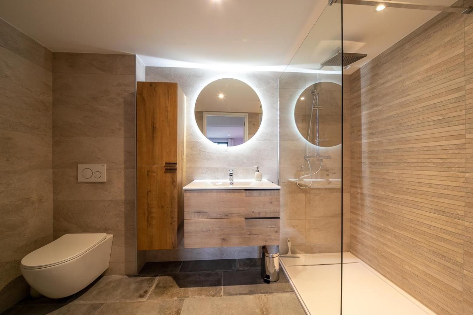 Les Hauts du Peireguier Deluxe Twin Room 3