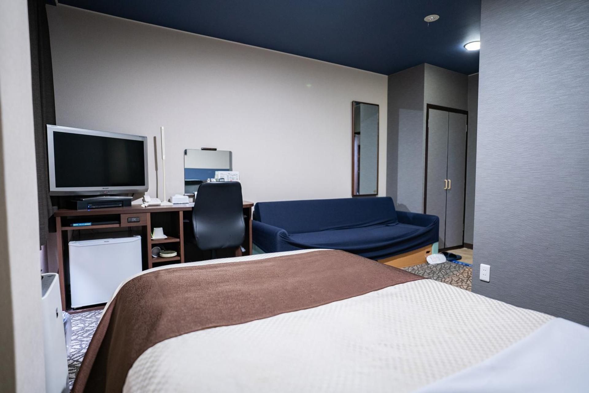 Double Room with Small Double Bed - Non-Smoking