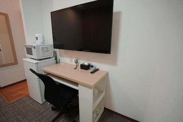 Twin Room with Private Toilet - Shared Bathroom