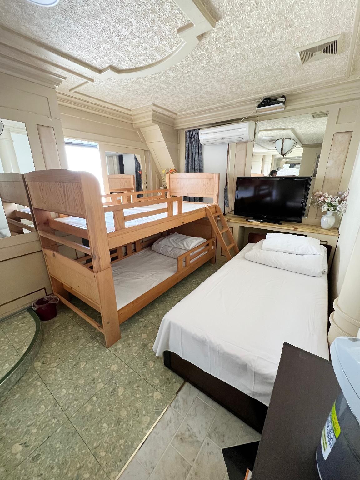 Quadruple Room with 4 Single Beds