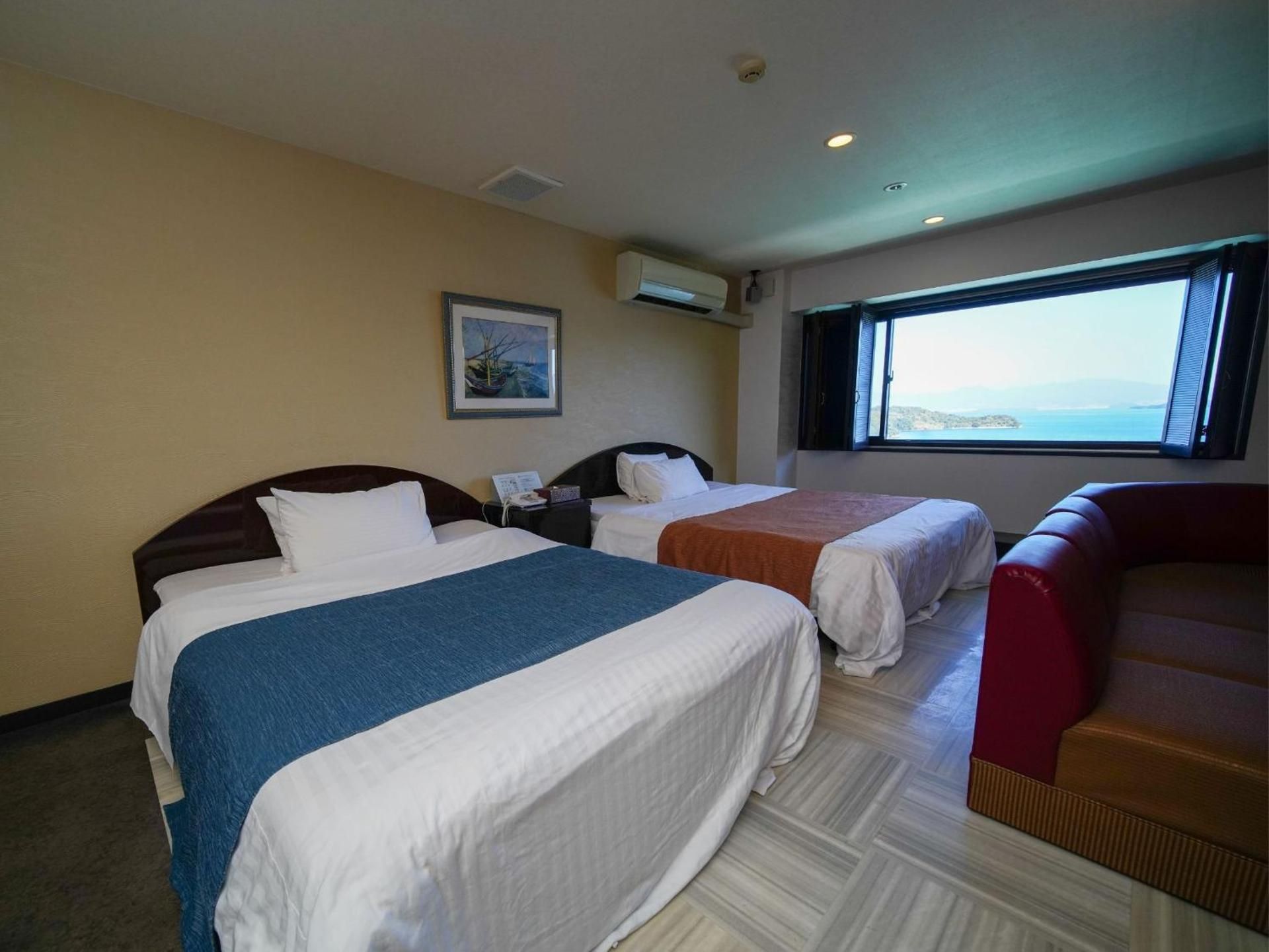Large Twin Room