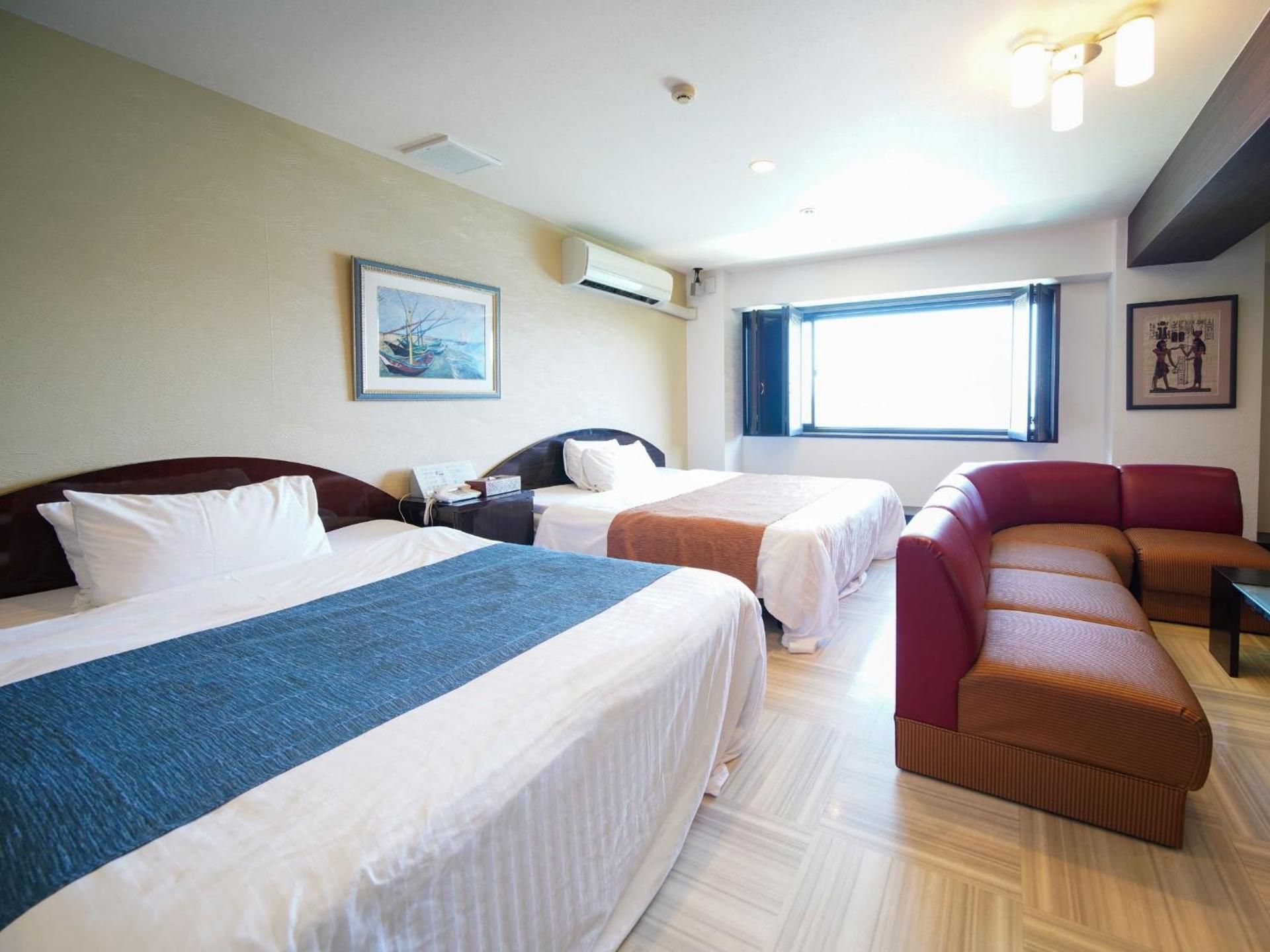 Large Twin Room