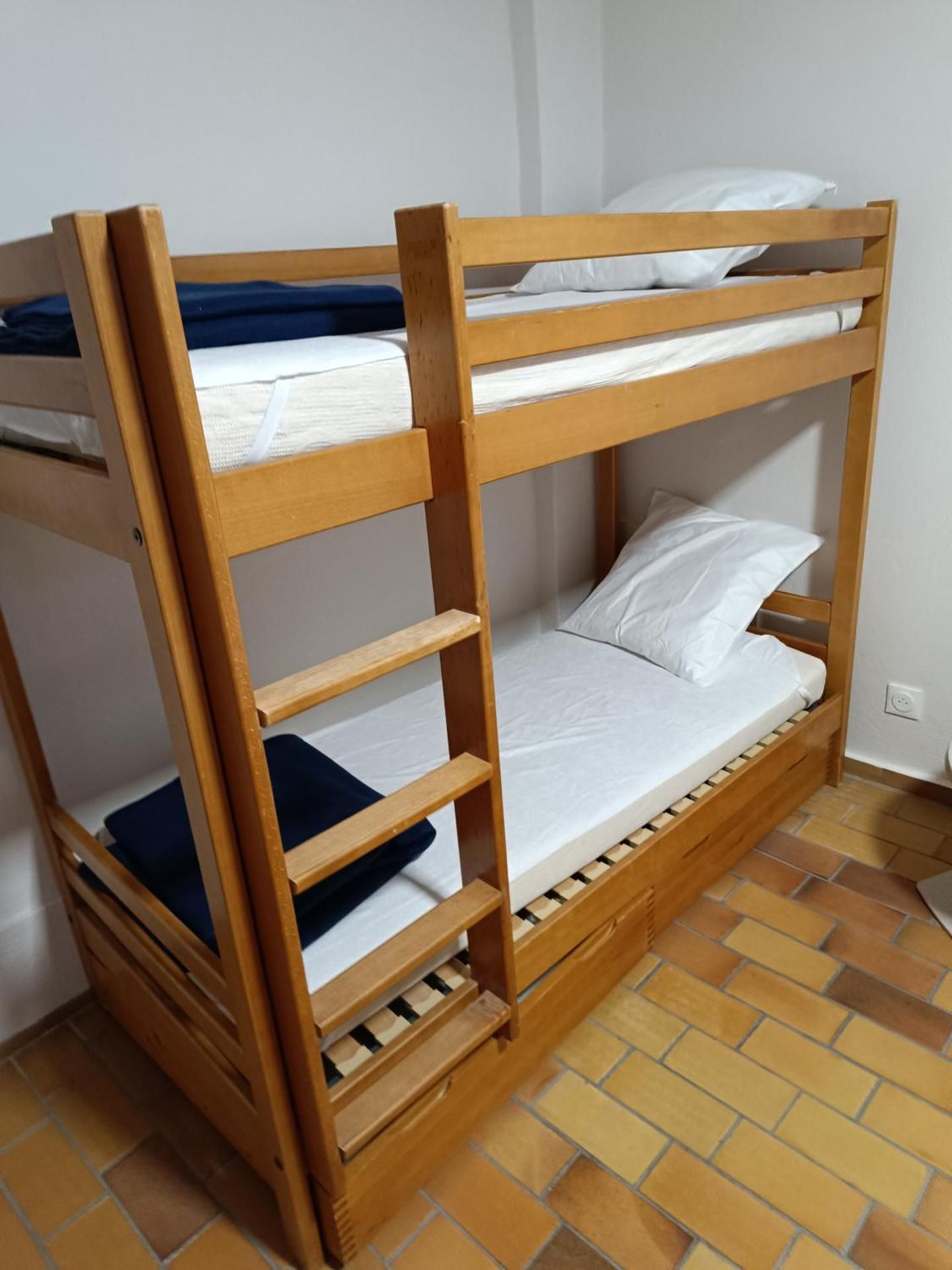 4-Bed Mixed Dormitory Room