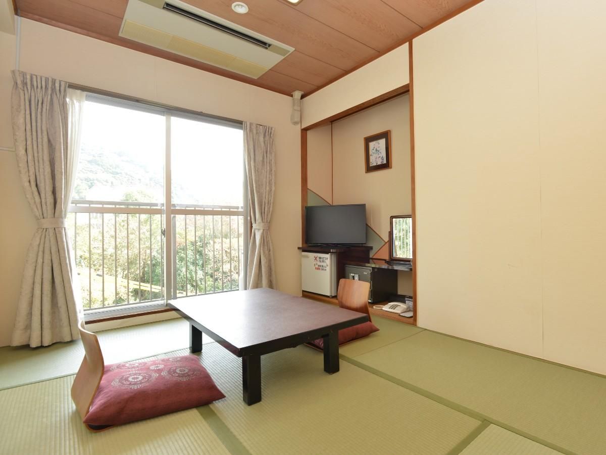 Main Wing Japanese Style Room with 6 to 8 Tatami without View - Non-Smoking