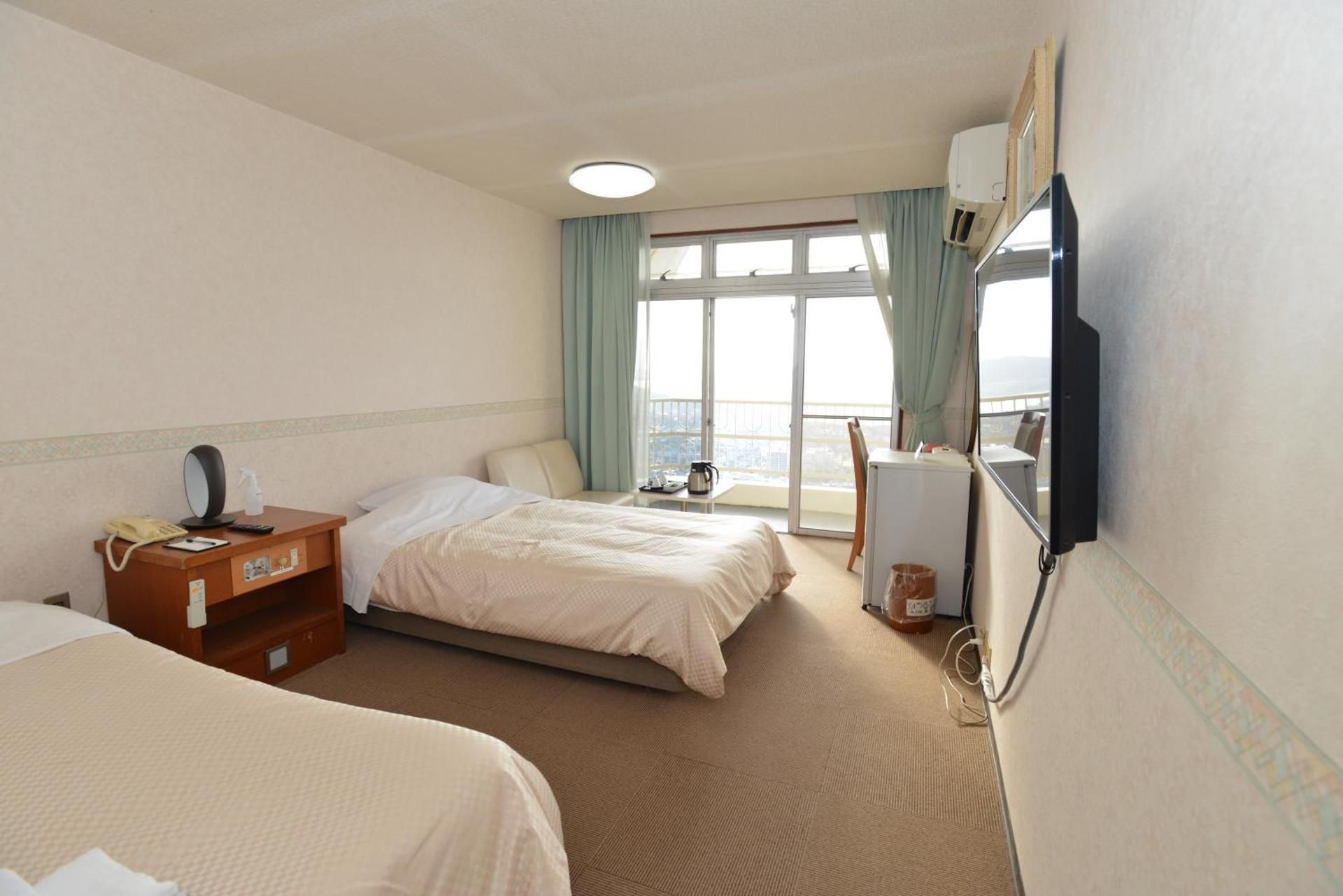 Twin Room with View 14㎡ Non-Smoking - Main Building