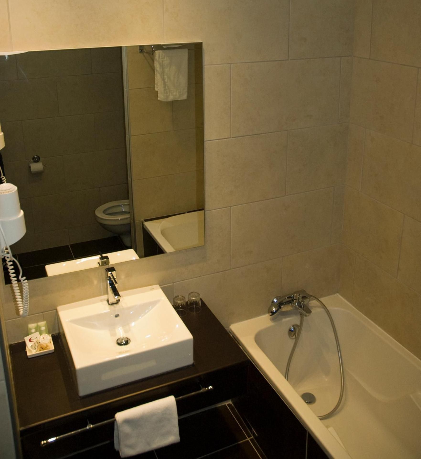 Classic Double Room with Bath