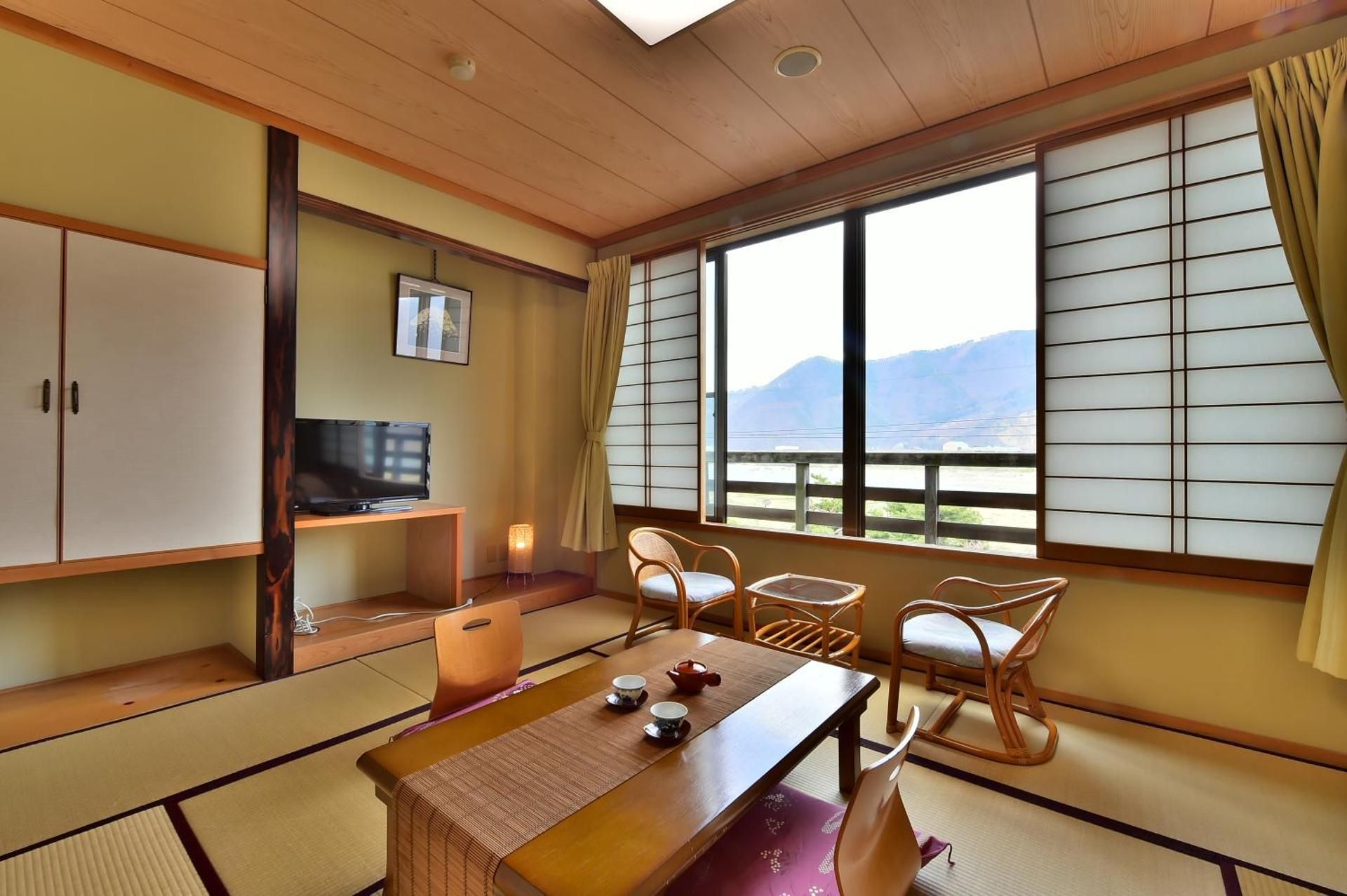 Japanese-Style Room