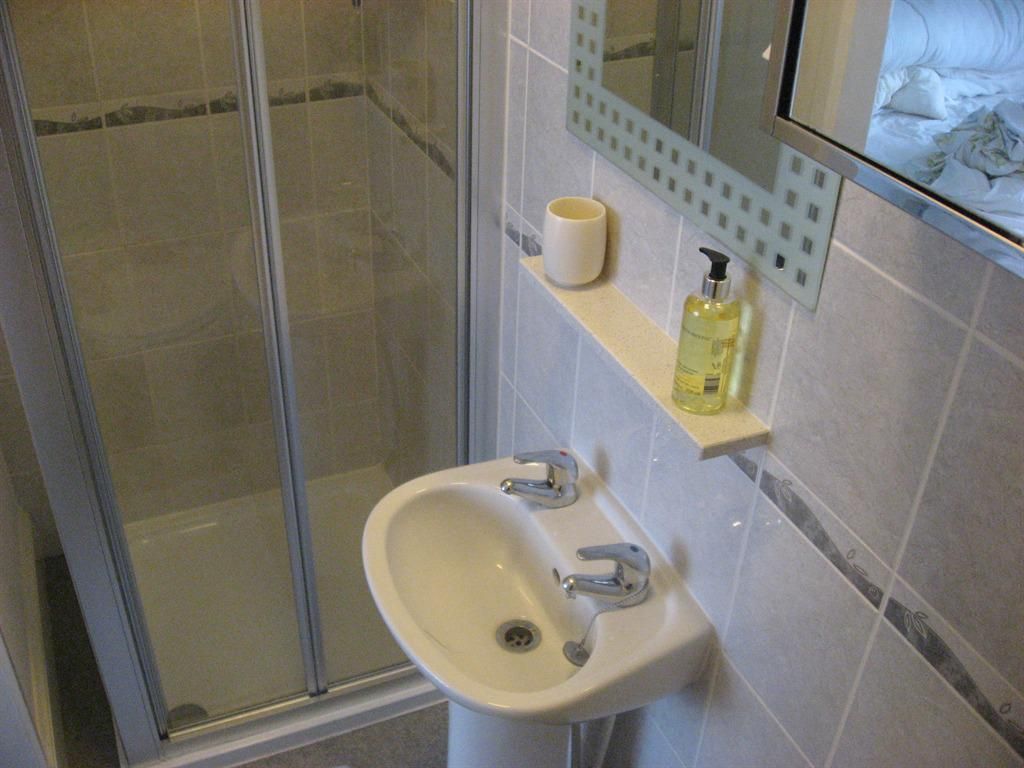 Double room-Ensuite with Shower-Room 5