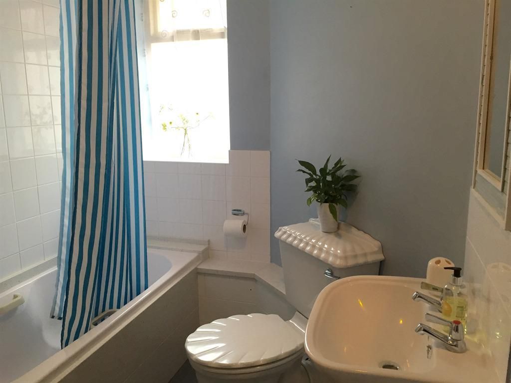 Railway Cottage Family room-Ensuite-up-to 4 people 2