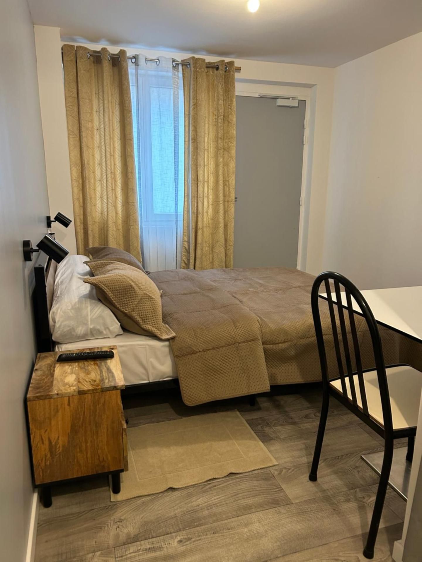 Double Room with Private Bathroom