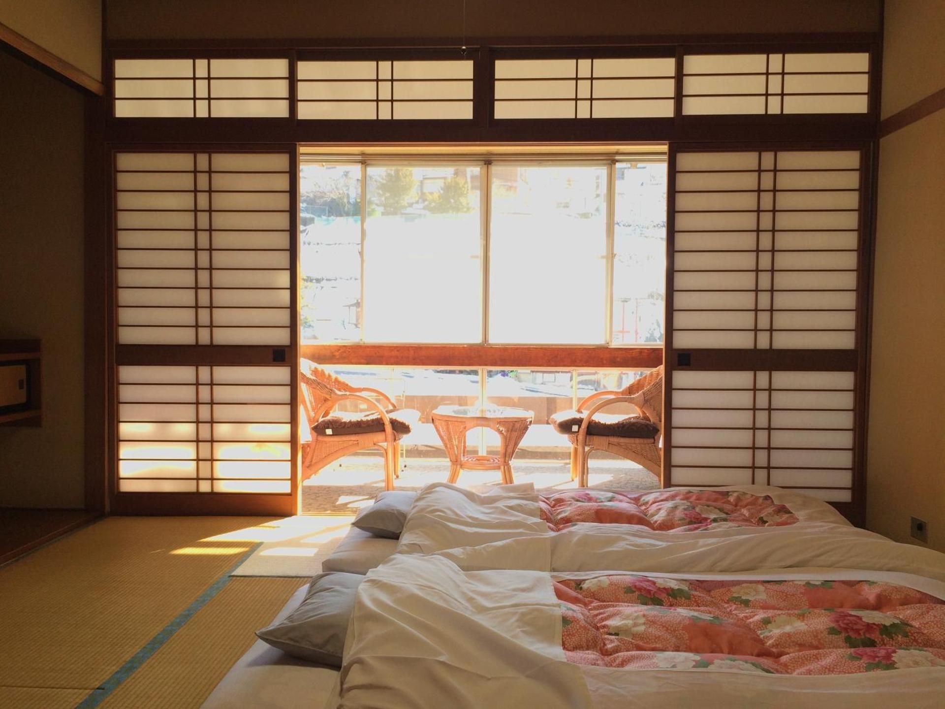 Japanese-Style Superior Twin Room with Shared Bathroom with Extra Space