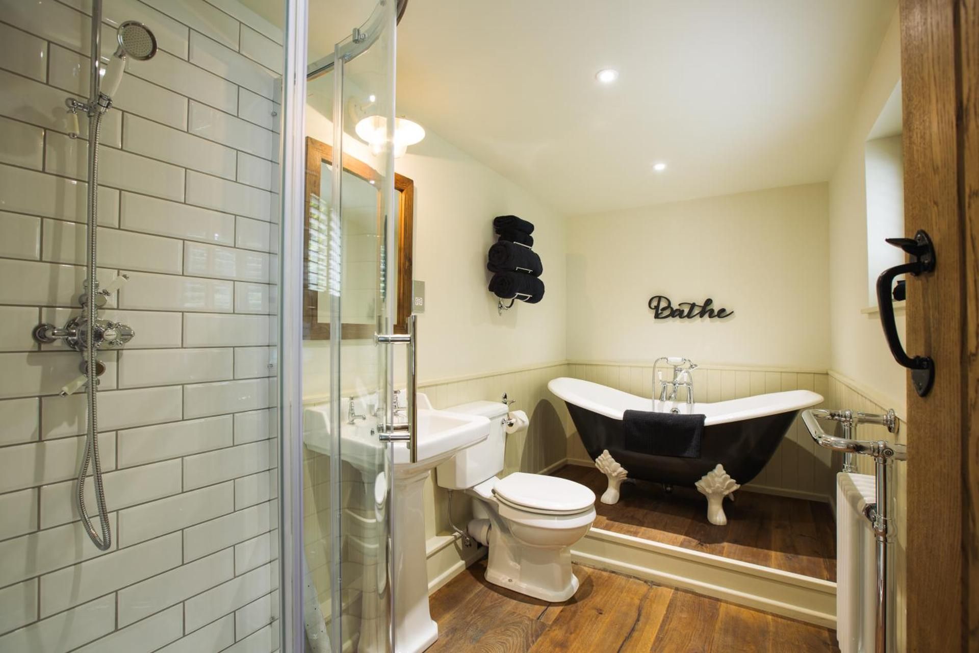 Deluxe Double Room - Coach House