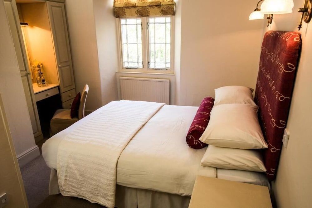 Small Double Room, Non Smoking, Private Bathroom