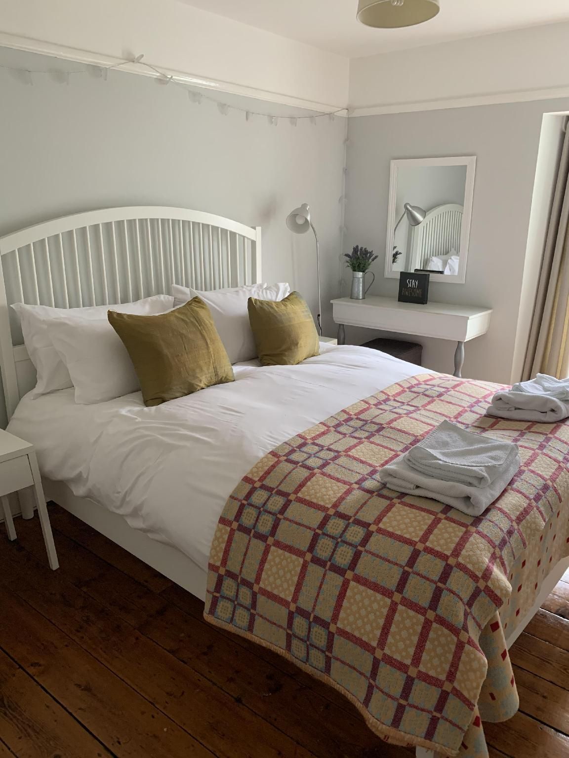 Cottage-Comfort-Private Bathroom-City View-Victorian cottage