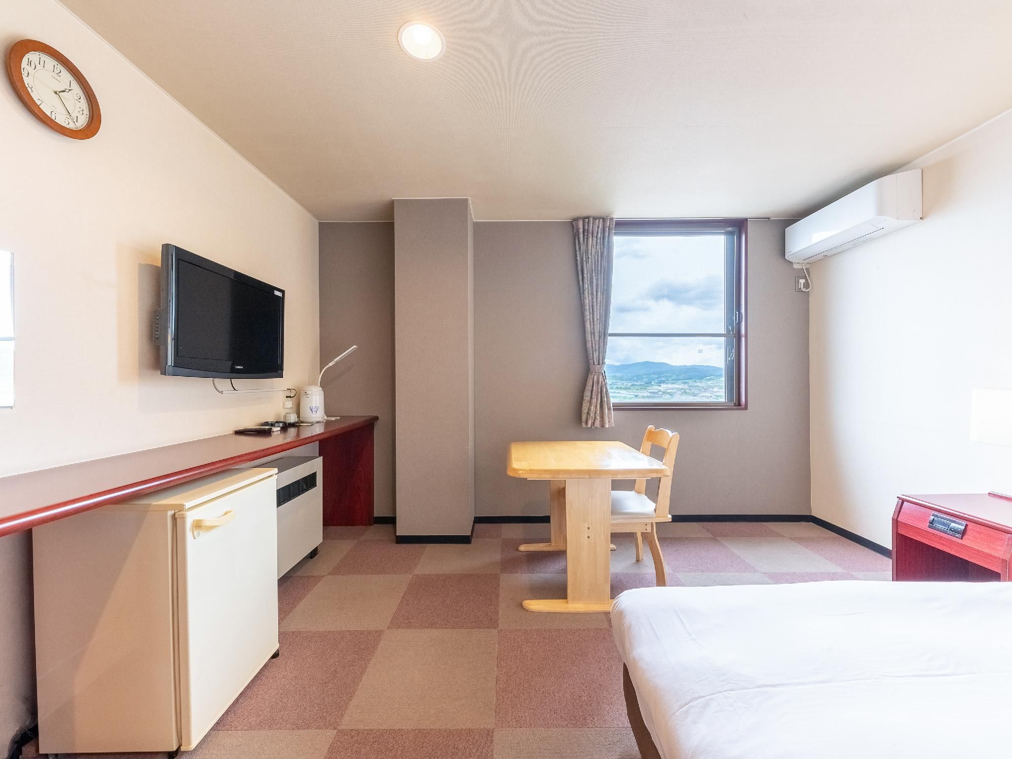 Deluxe Single Room - Smoking