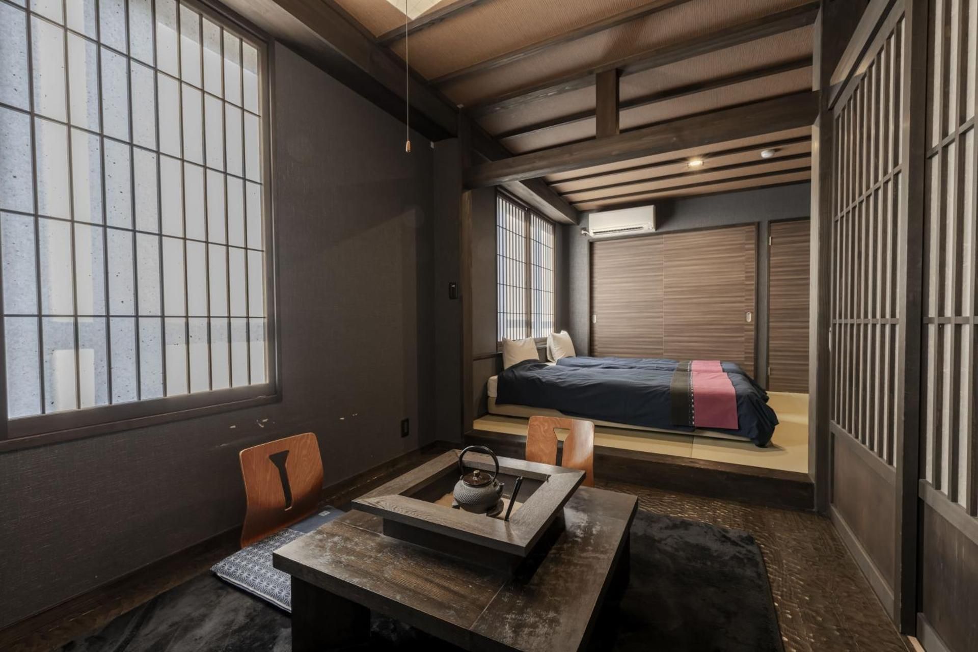 (306) Twin Room With Shared Bath
