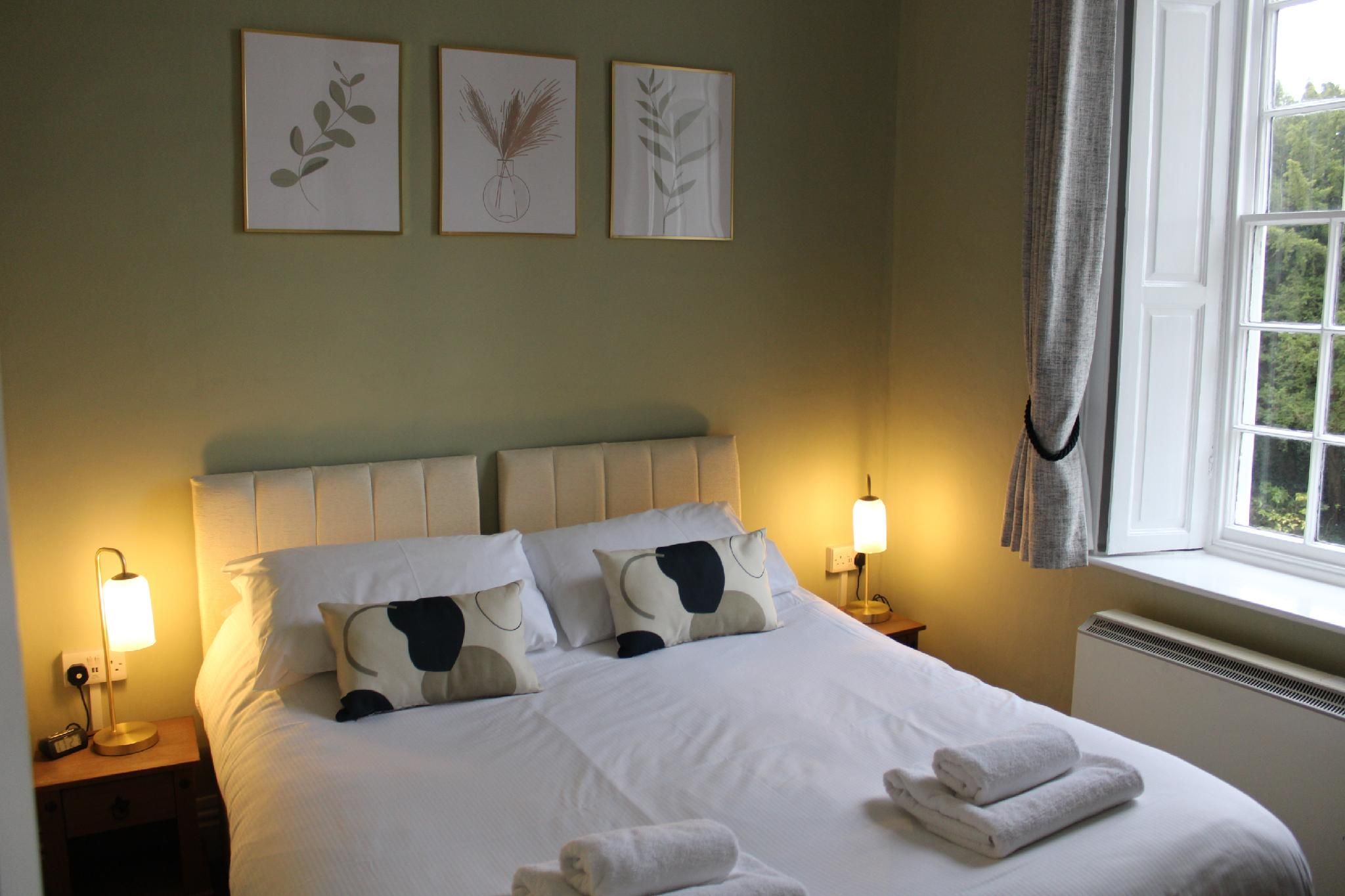 Apartment-Private Bathroom-YORK