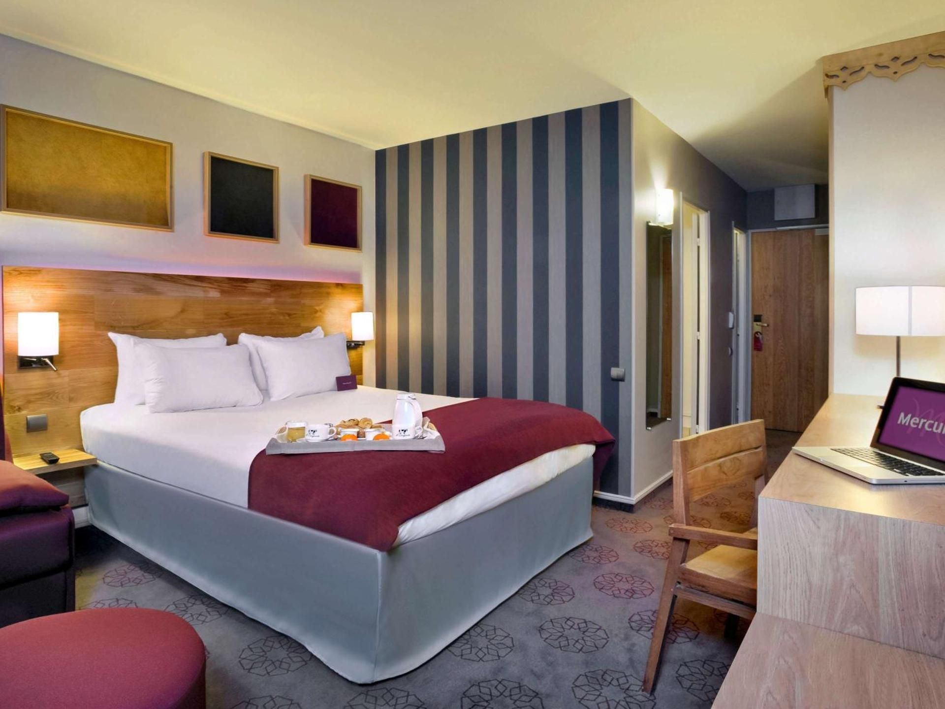 Standard Room with 1 double bed and balcony