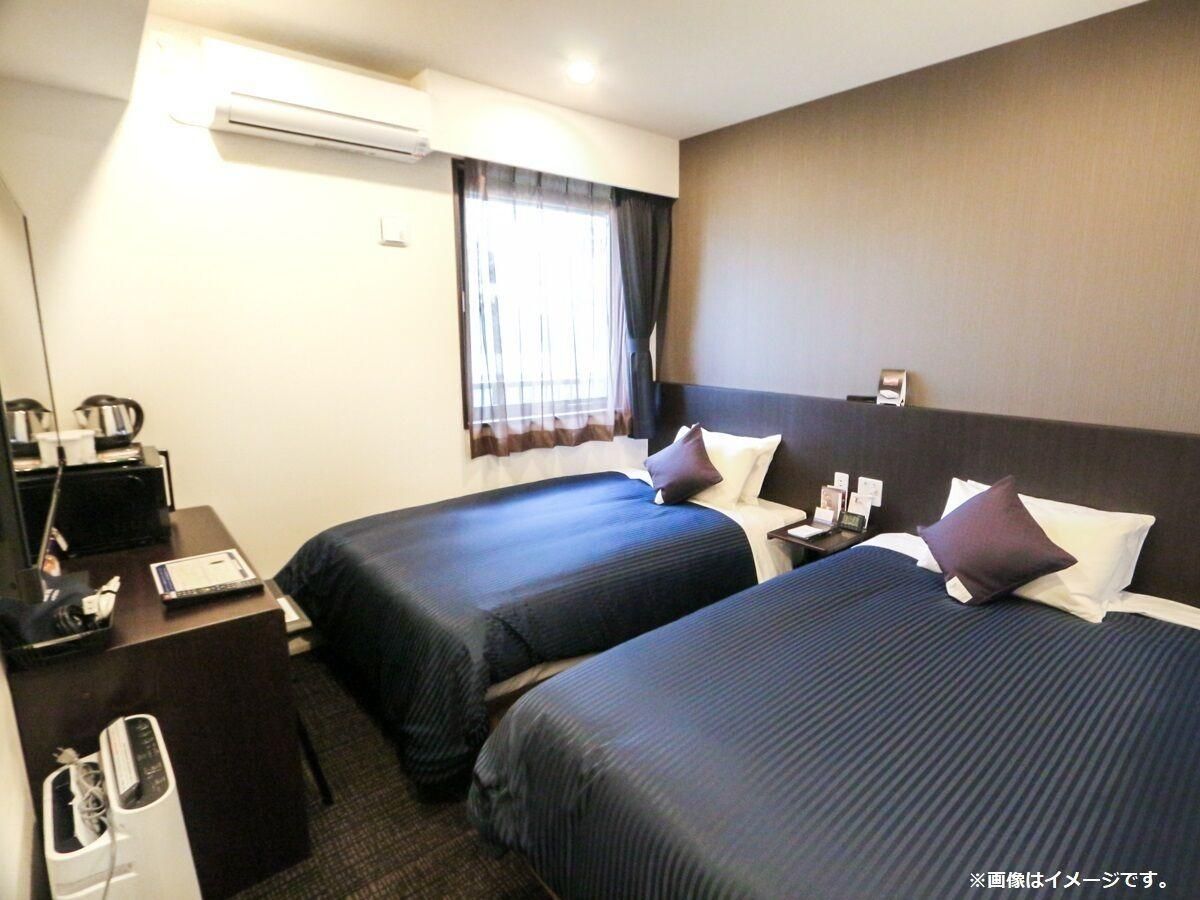 Twin Room - Non-Smoking