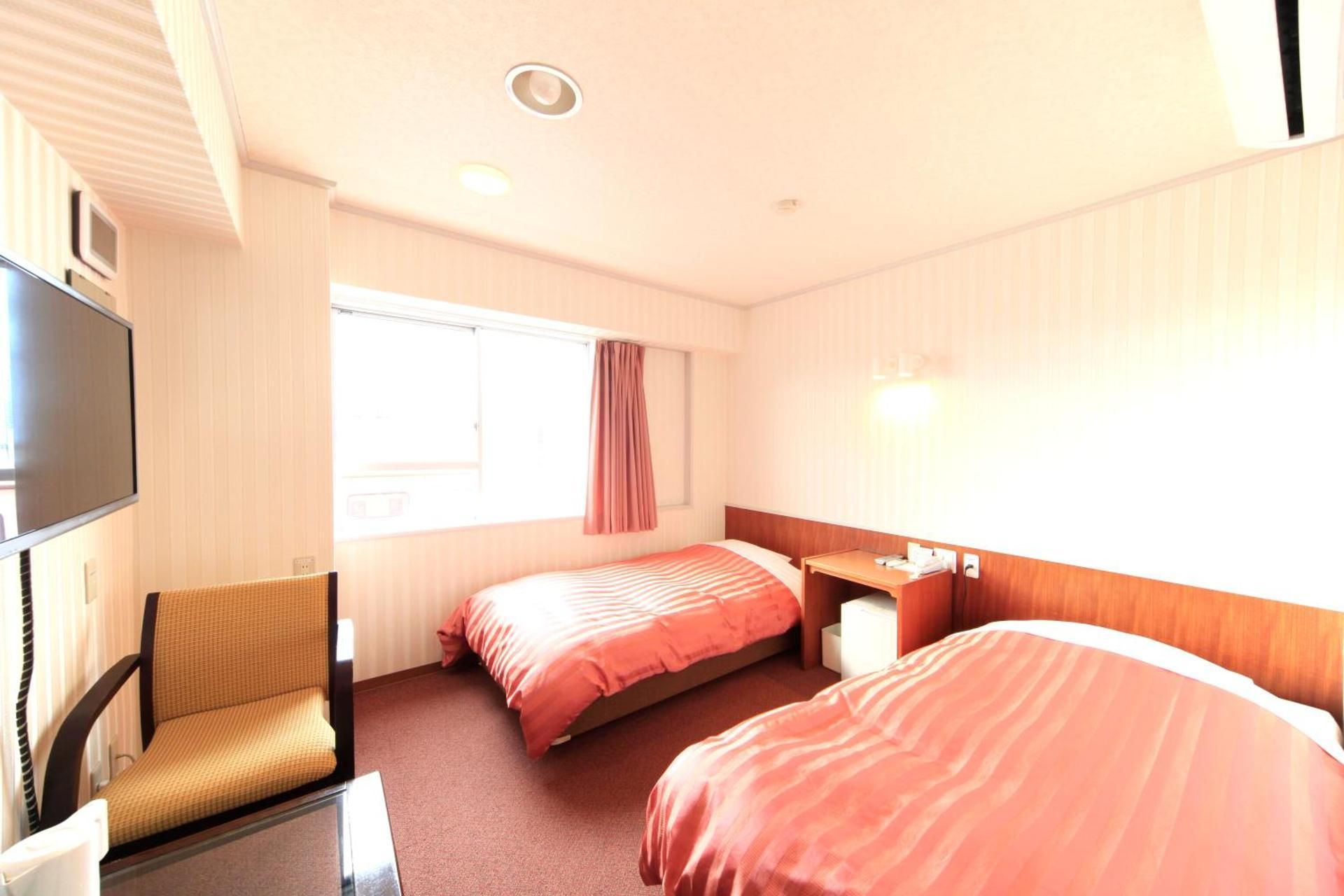 Twin Room - Ski Resort Transfer Included - Smoking