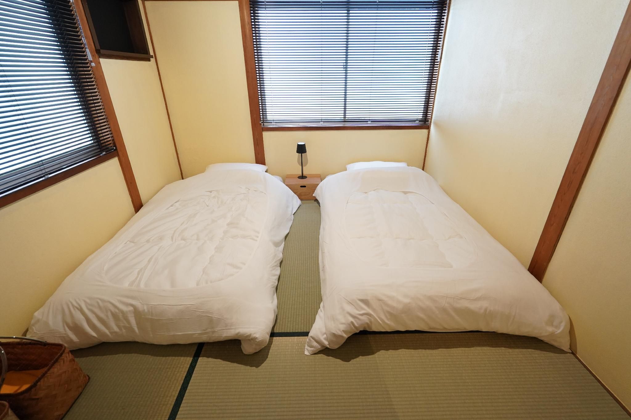 Economy Twin Room - Non-Smoking