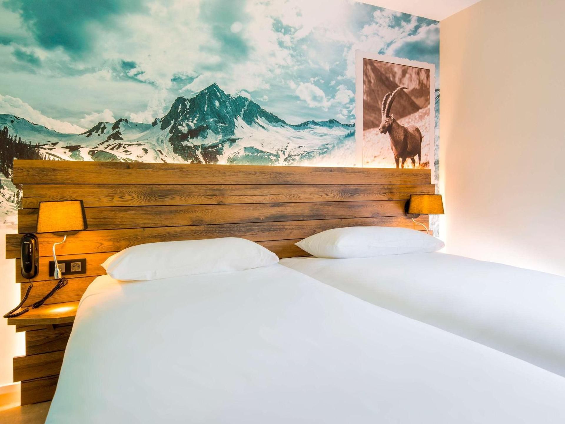 Standard Room with twin beds