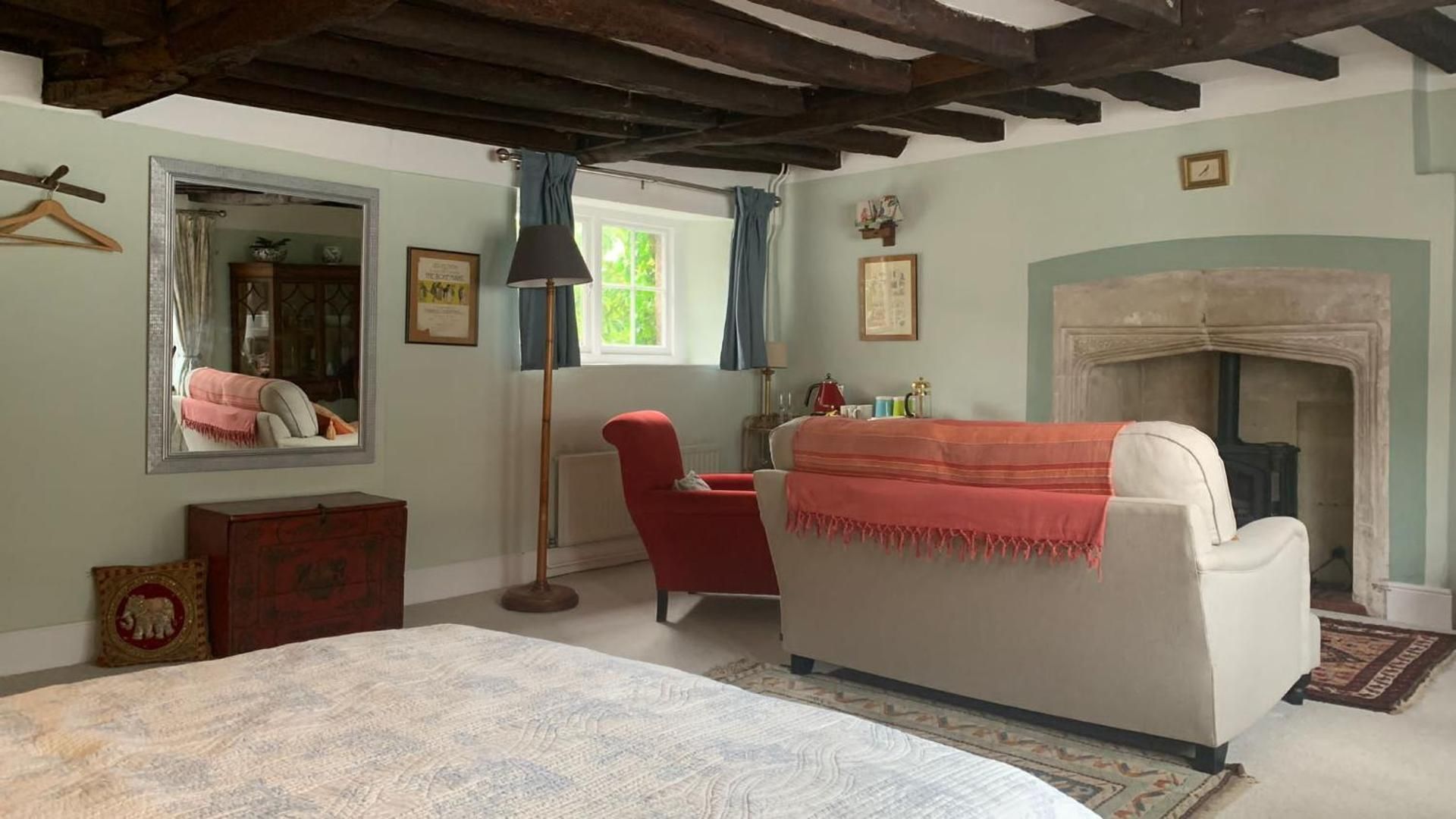 Deluxe King Room