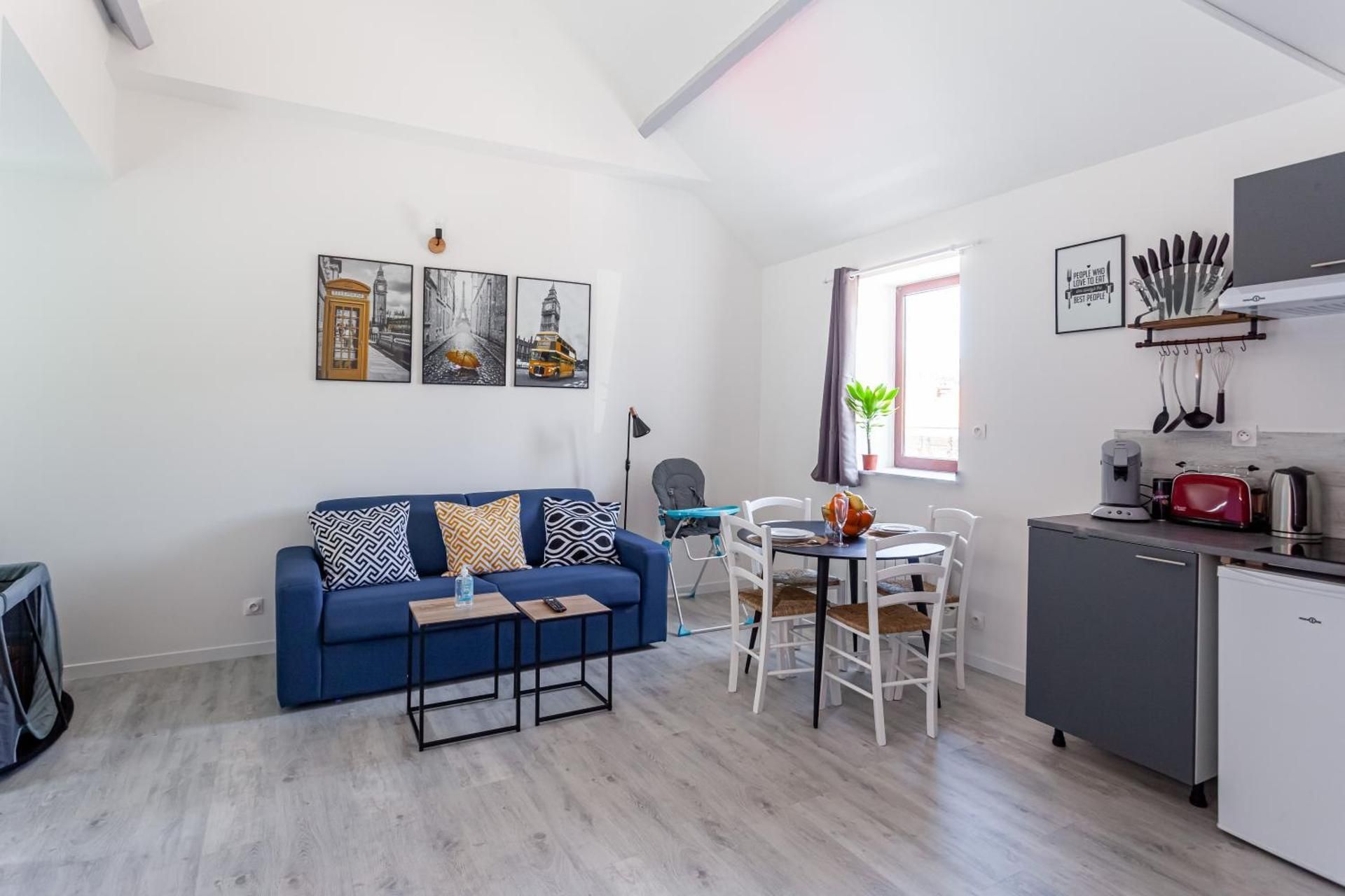 One-Bedroom Apartment