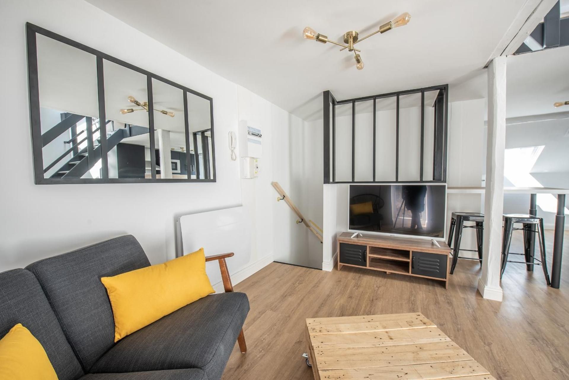 Apartment - Split Level