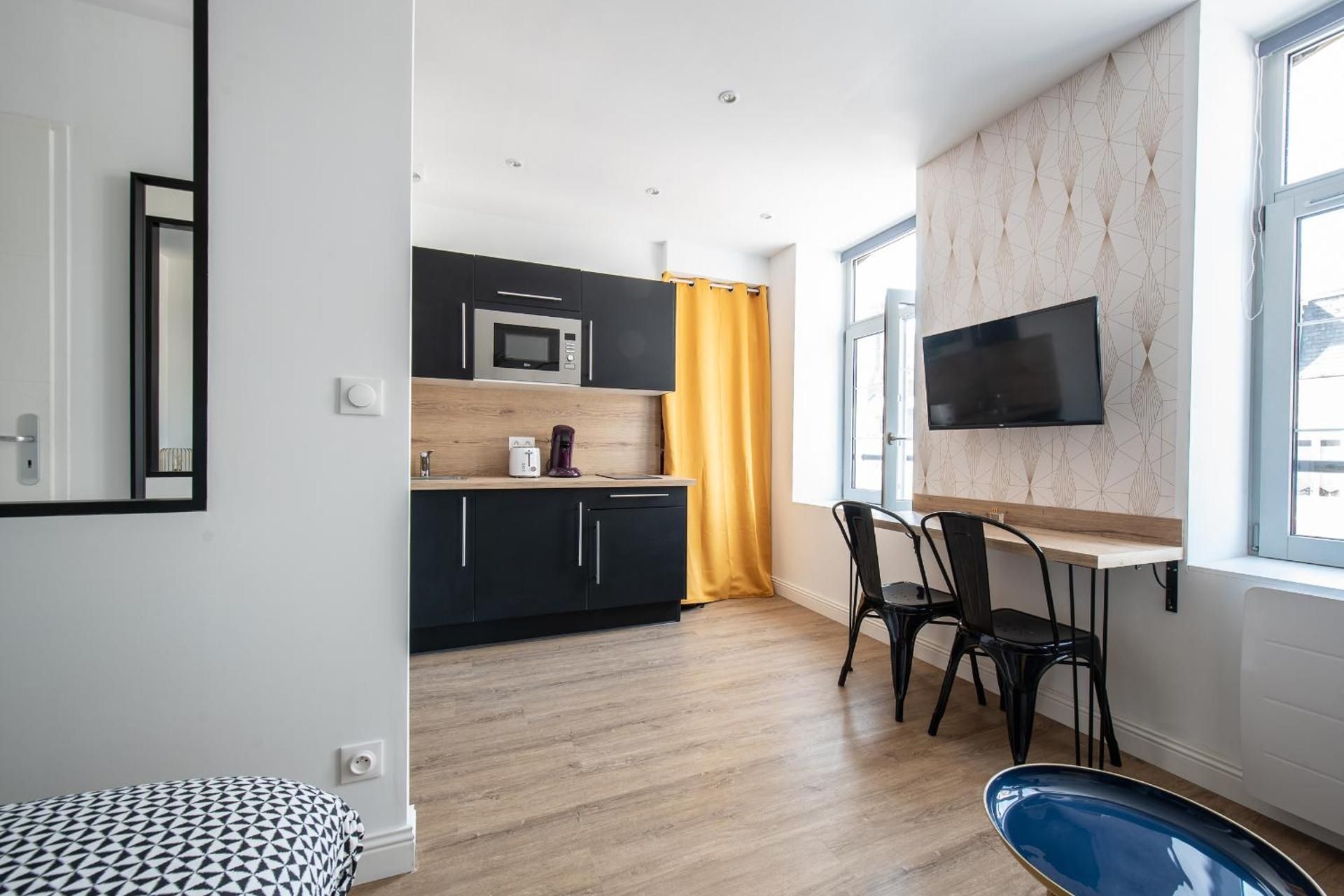Studio Apartment
