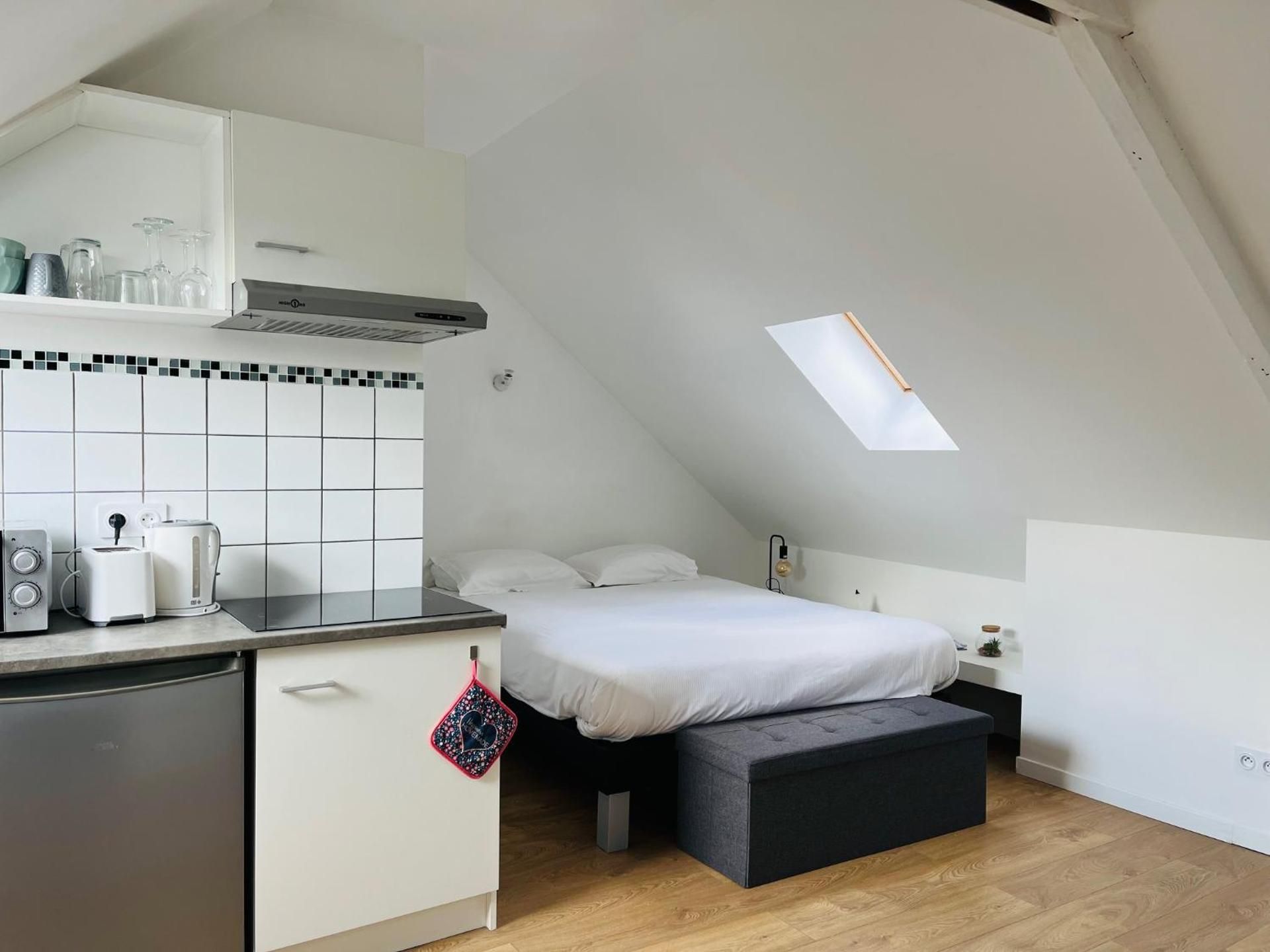 Studio Apartment