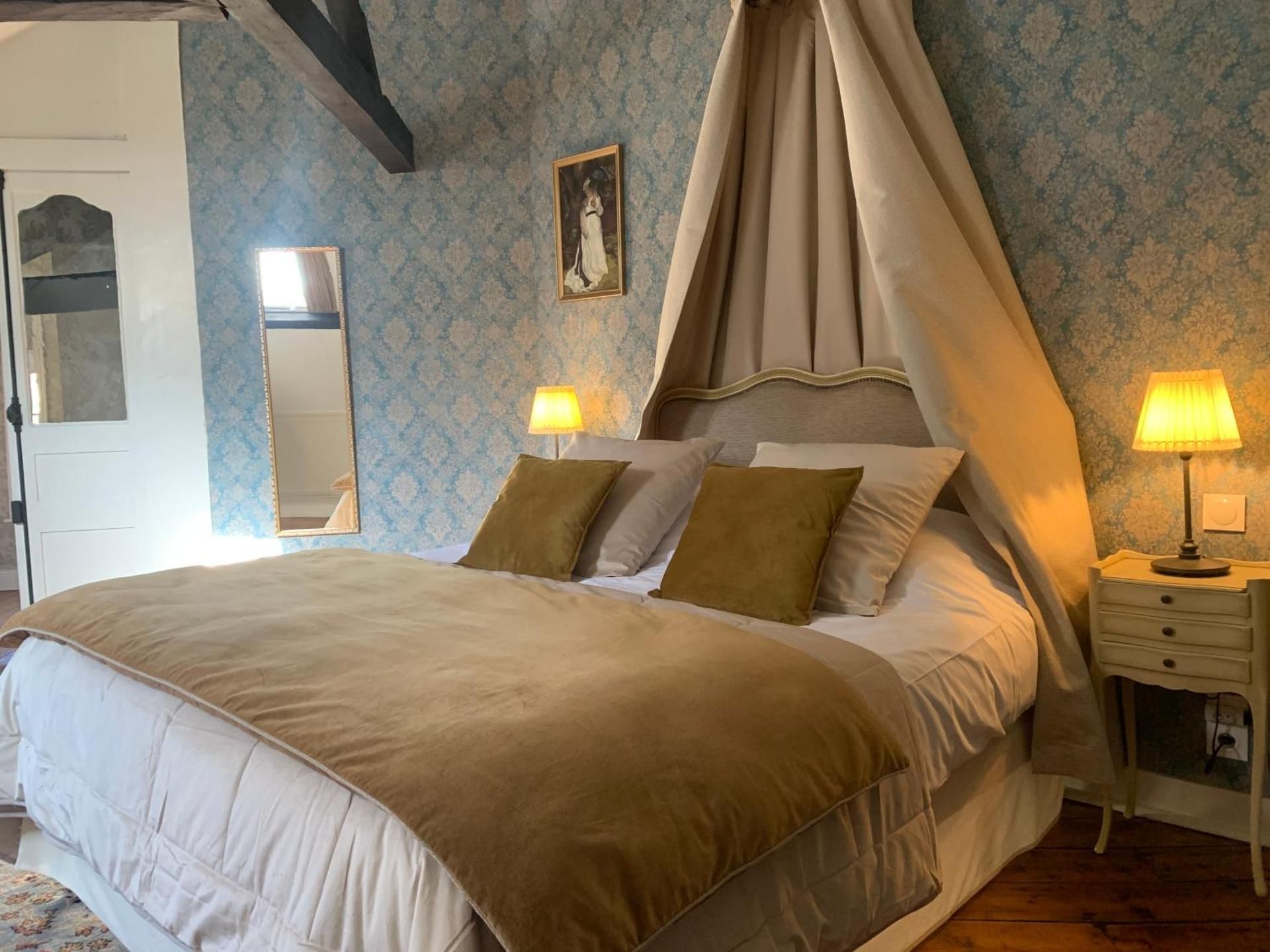 Large Double Room