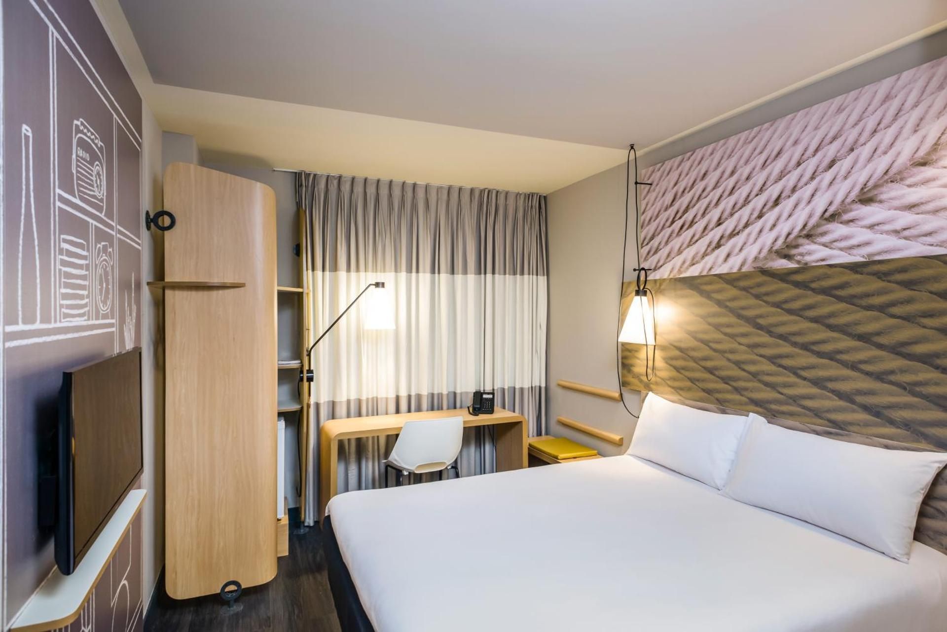 Standard Room with 1 double bed