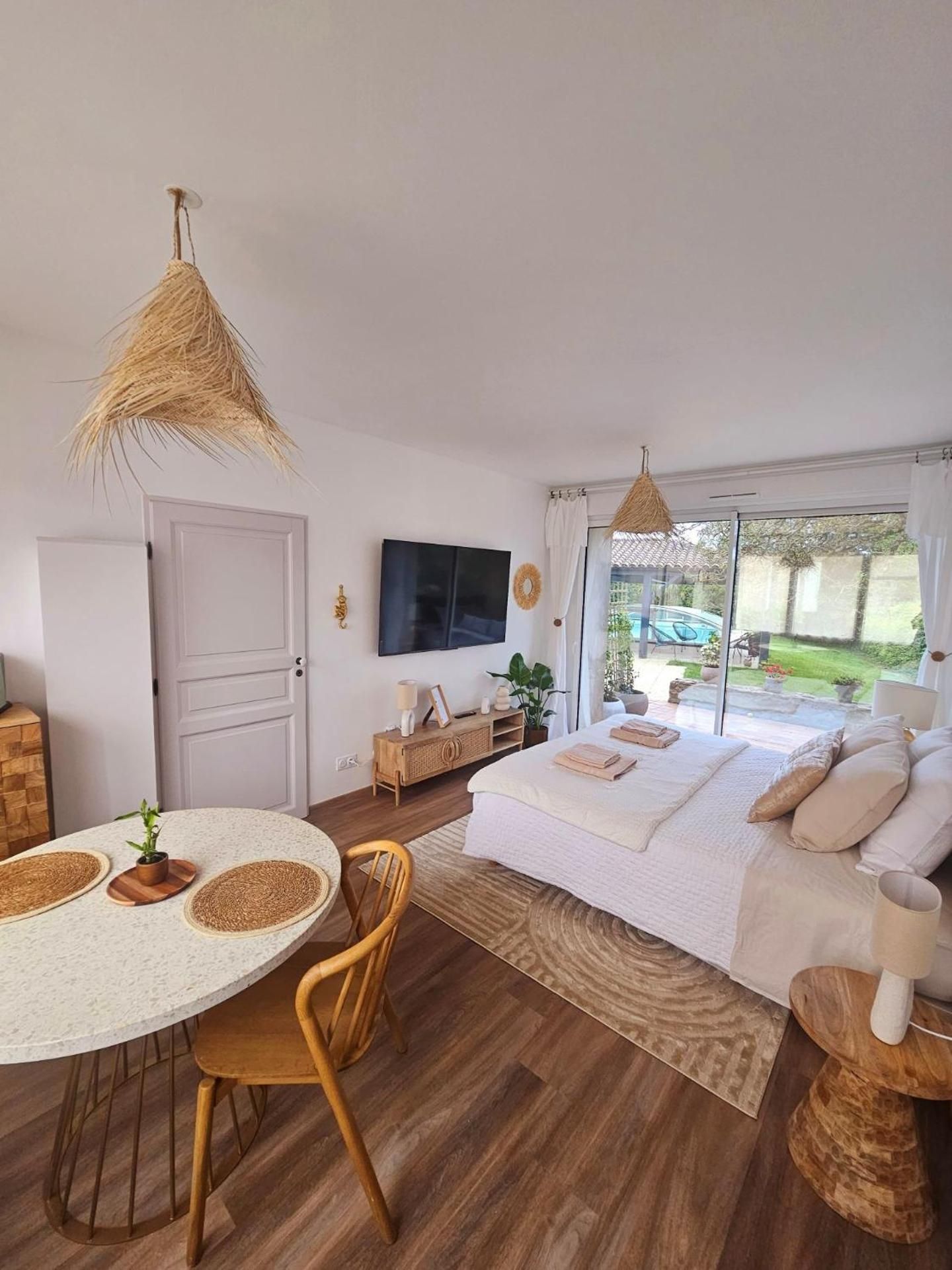 Double Room with Pool View