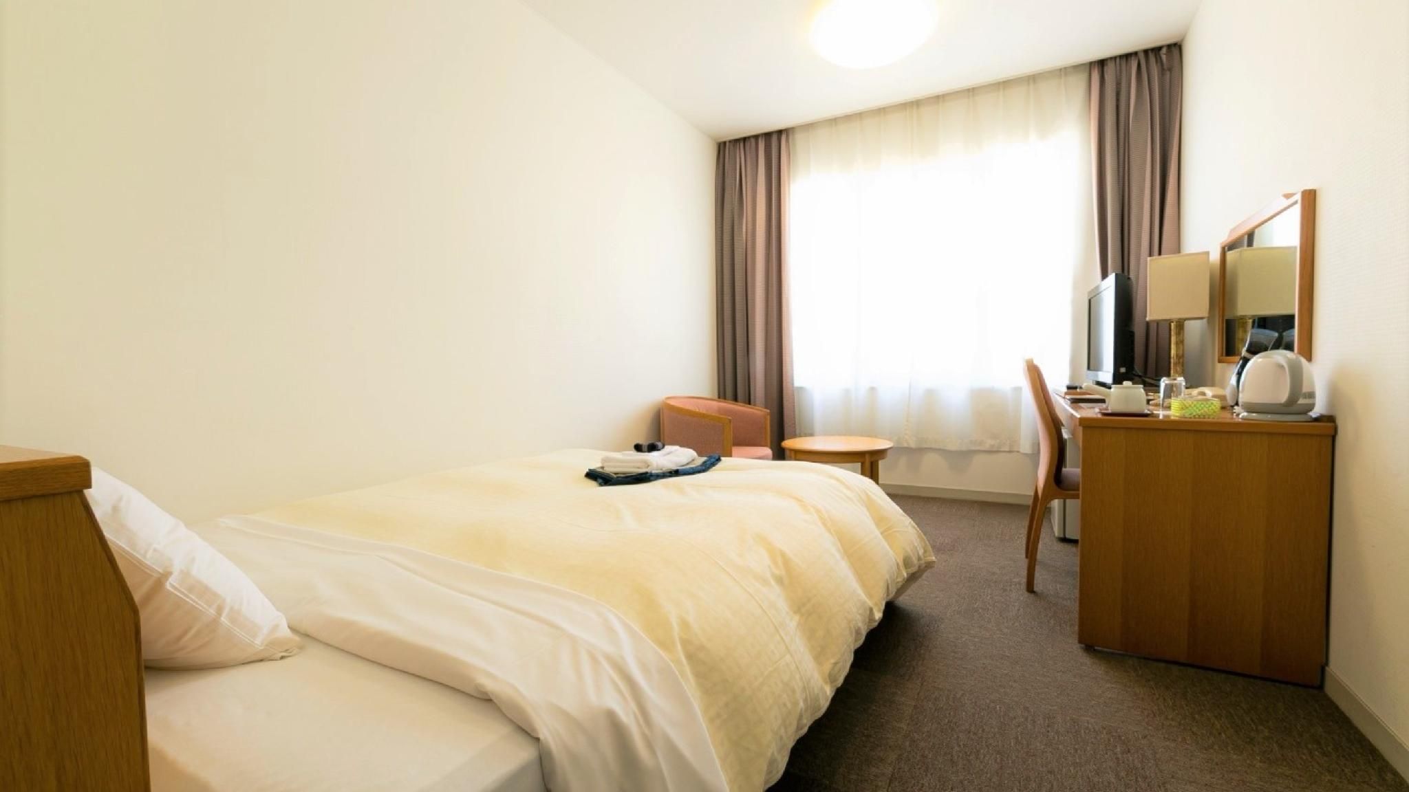 Semi Double Room - Smoking