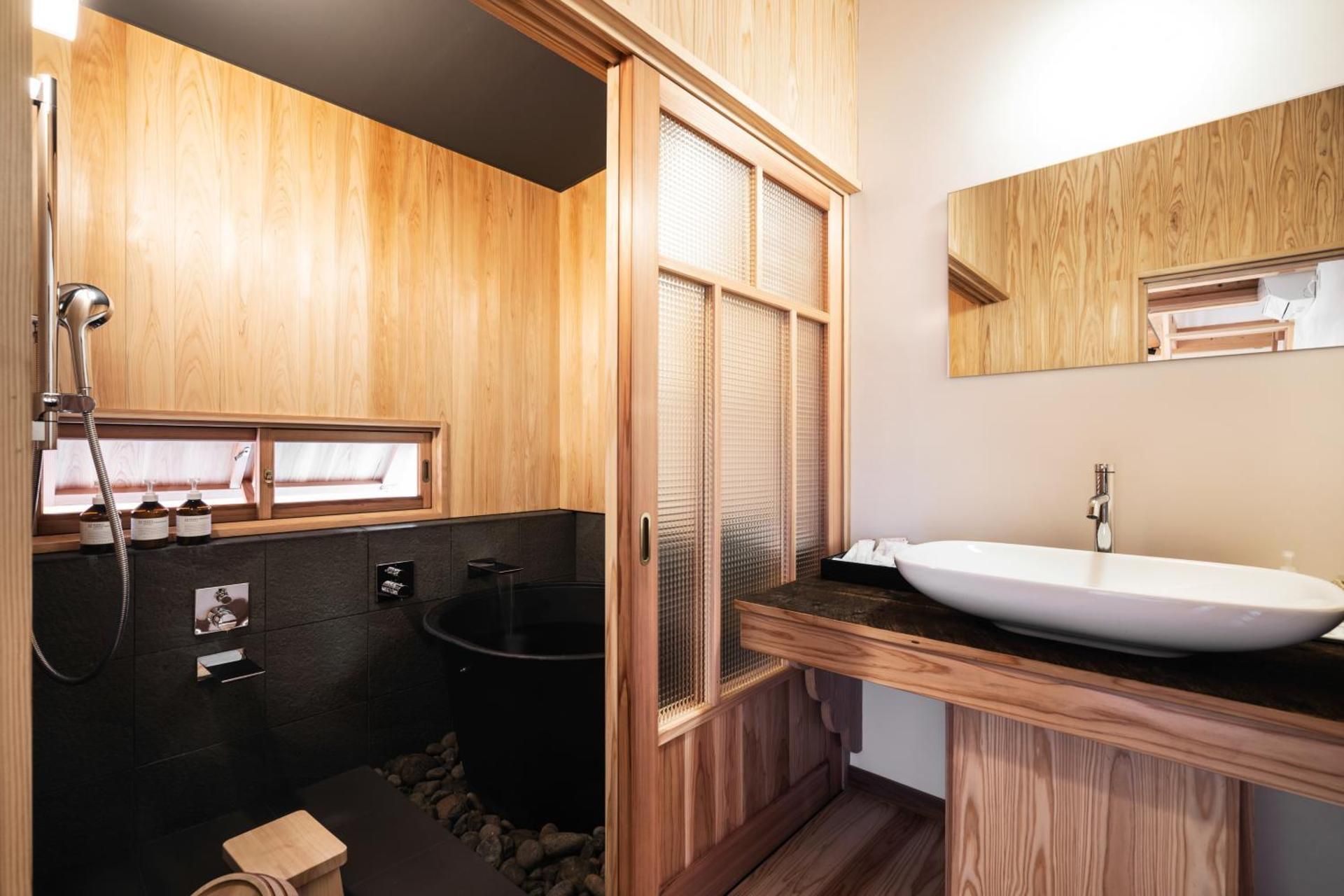Standard Twin Room with Garden View