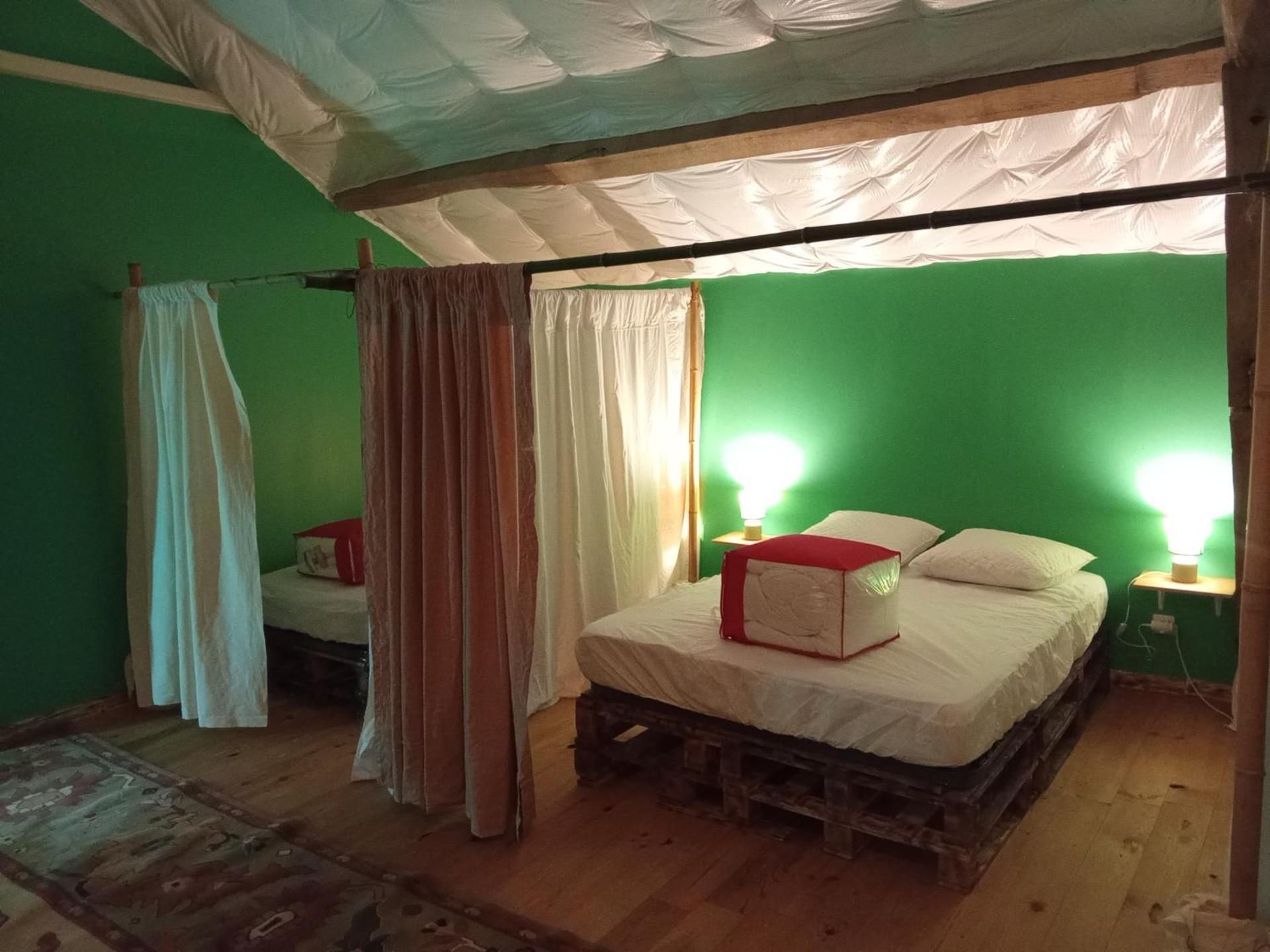 Bed in 6-Bed Mixed Dormitory Room
