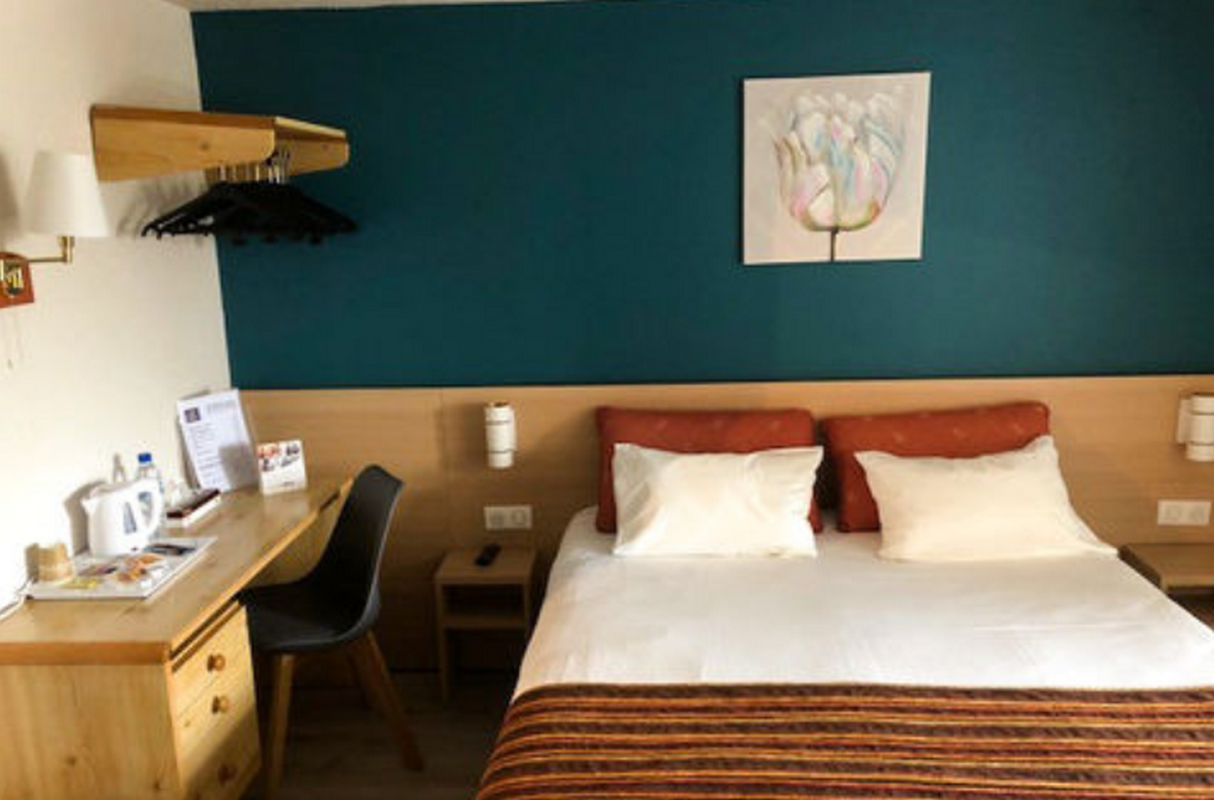 1 Queen Bed, 1 Single Bed, Nonsmoking