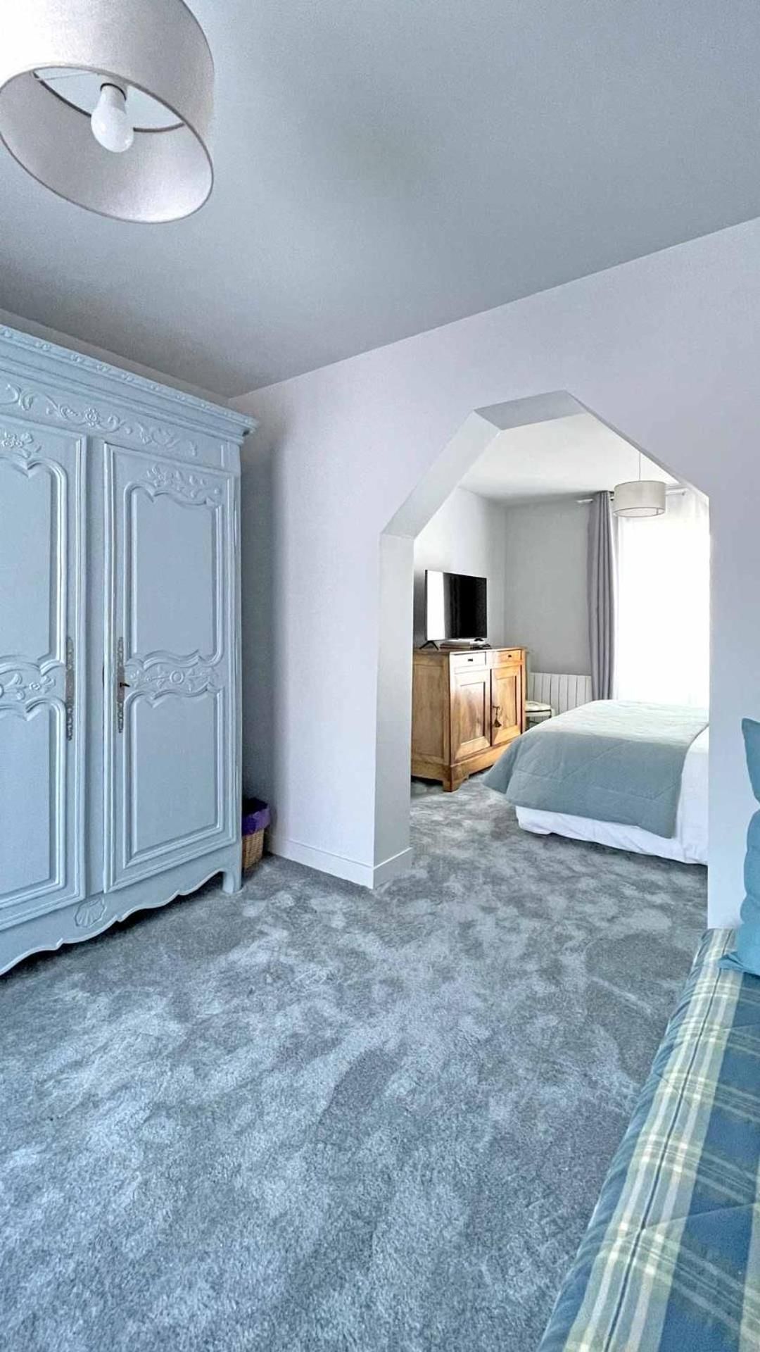 Standard Double Suite