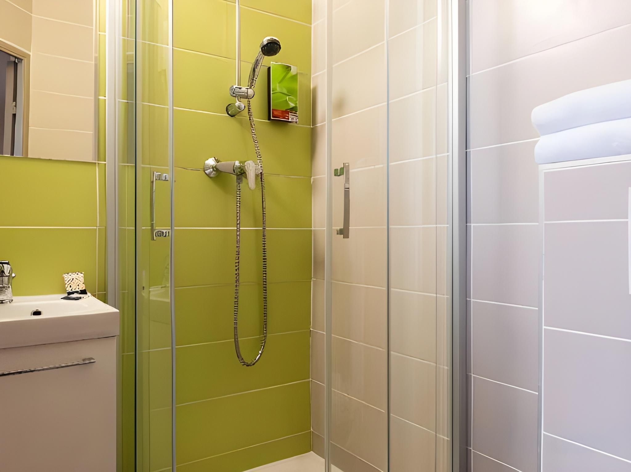 The Originals City, Hôtel Marseille Aéroport Family 2