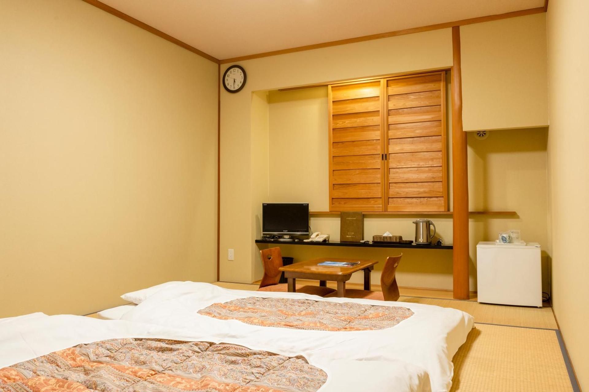 Japanese-Style Room