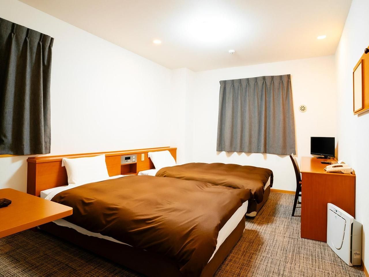 Twin Room with Private Bathroom