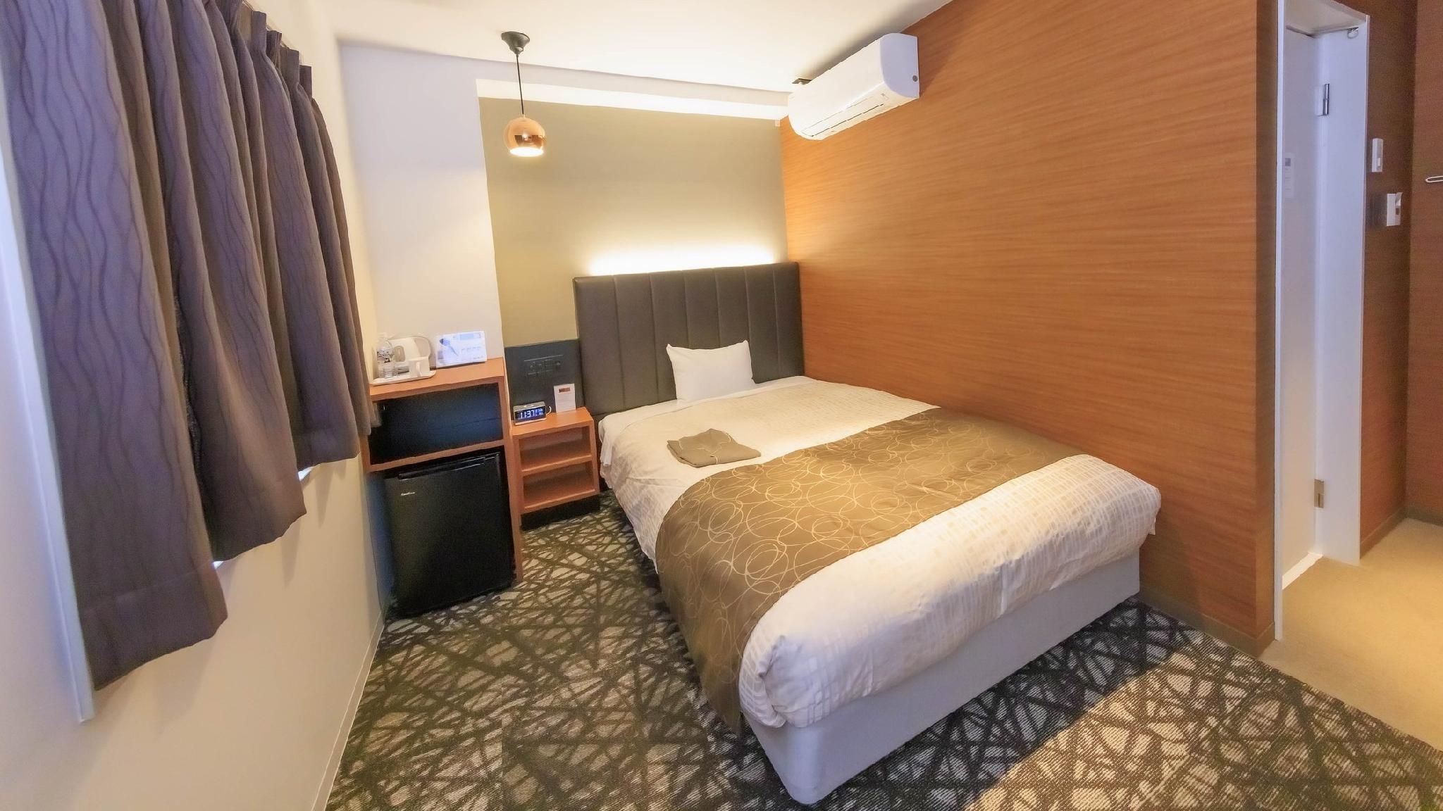 Standard Single Room - Electronic Cigarette Only