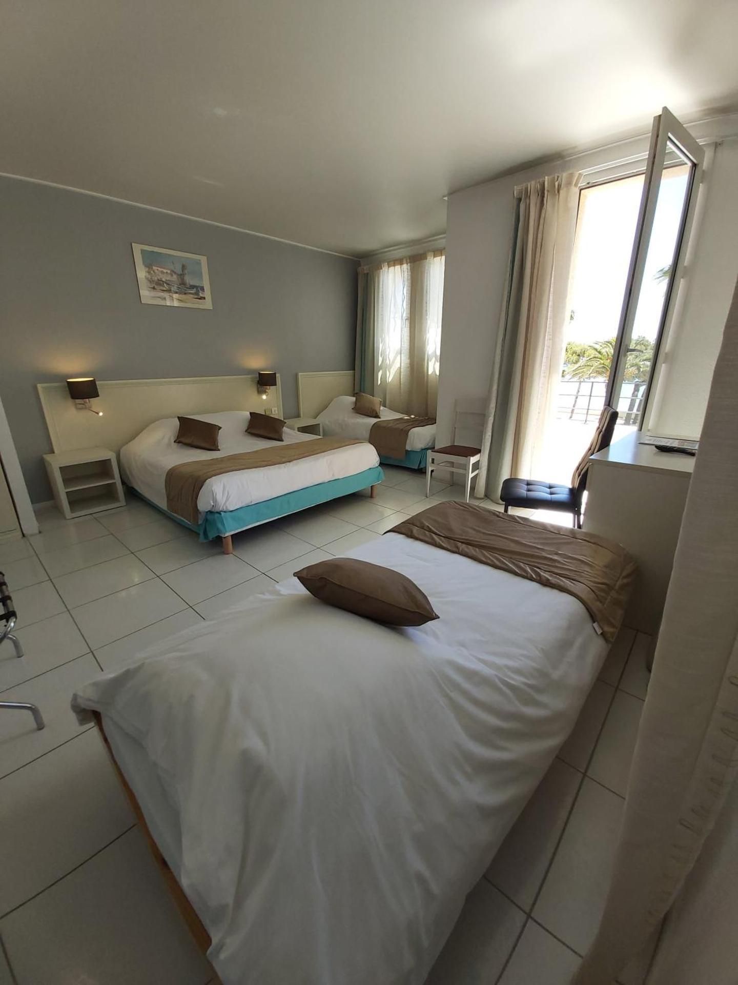 Quadruple Room with Sea View