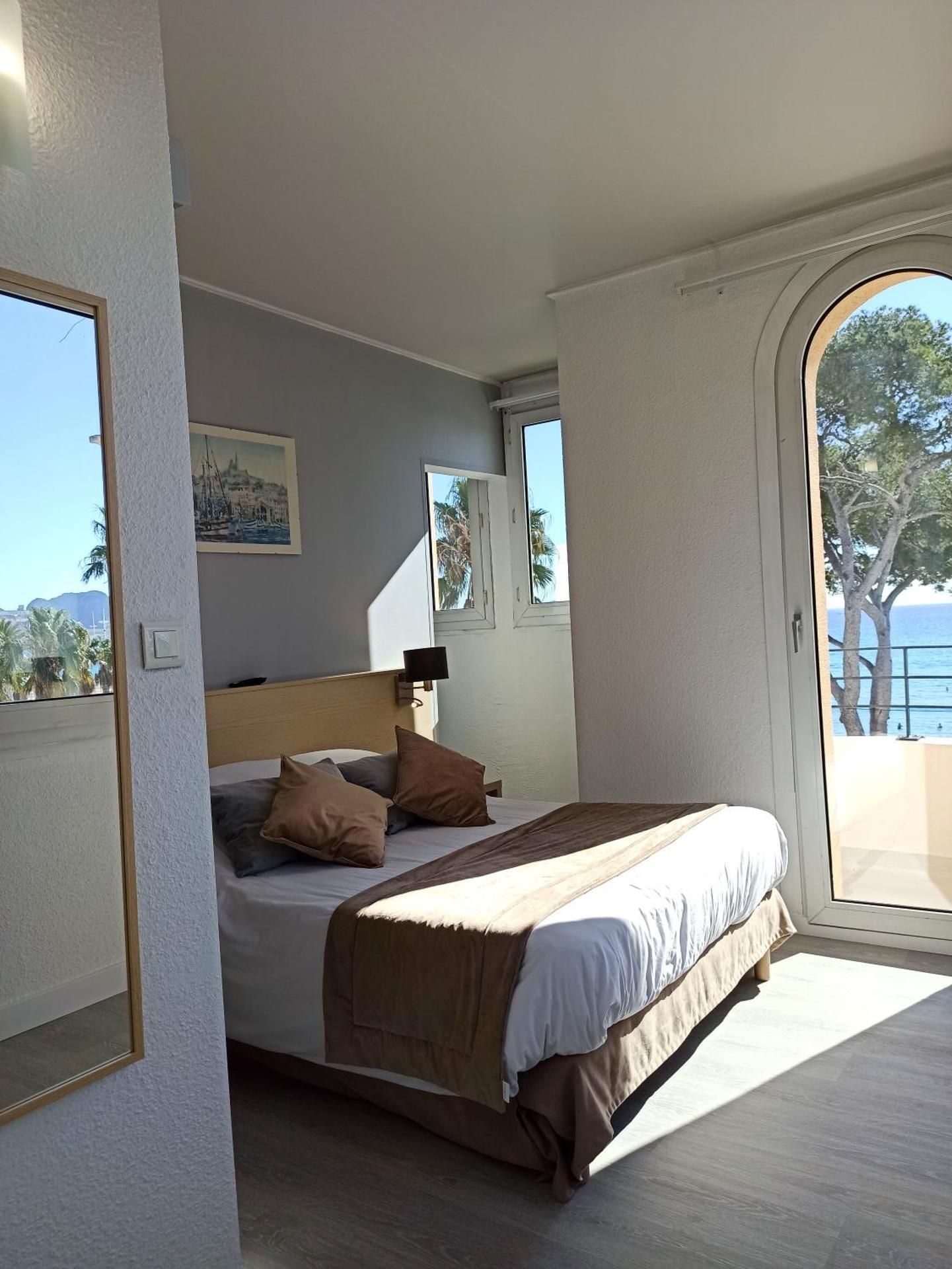 Family Room with Sea View