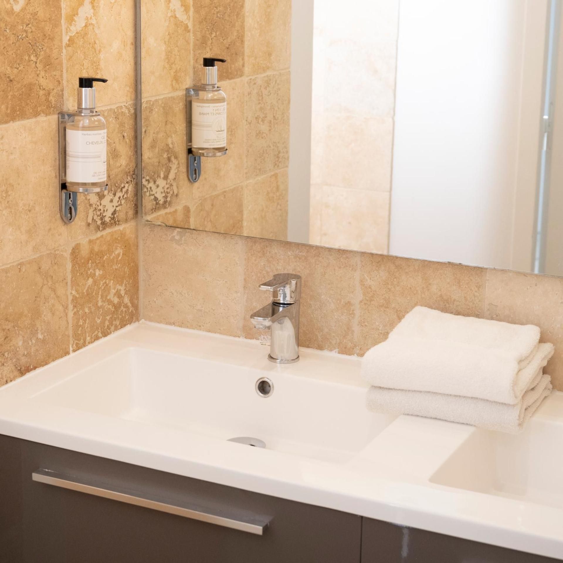 Two-Bedroom Apartment - Split Level "Nerina"