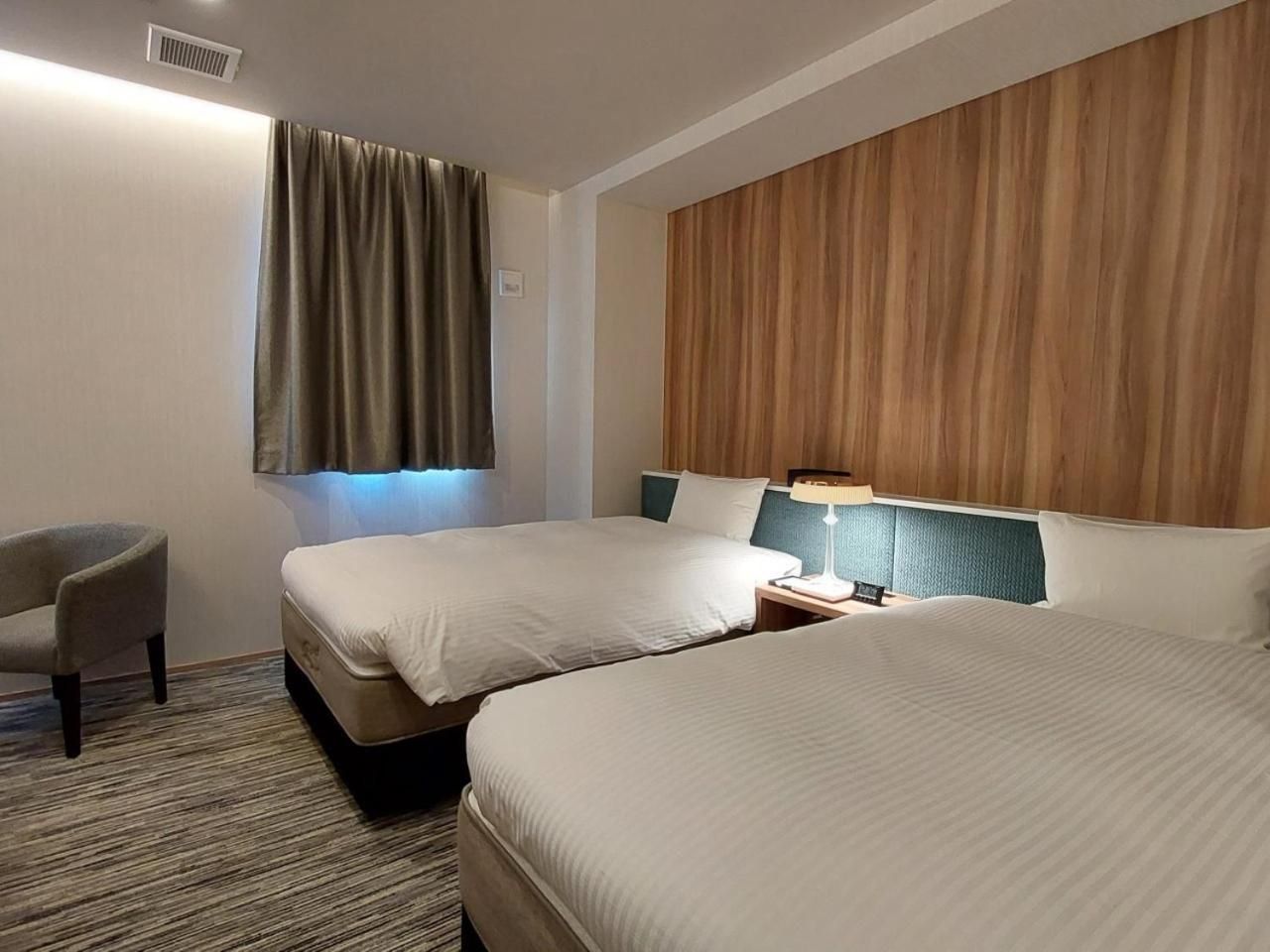 Superior Twin Room with Private Bath
