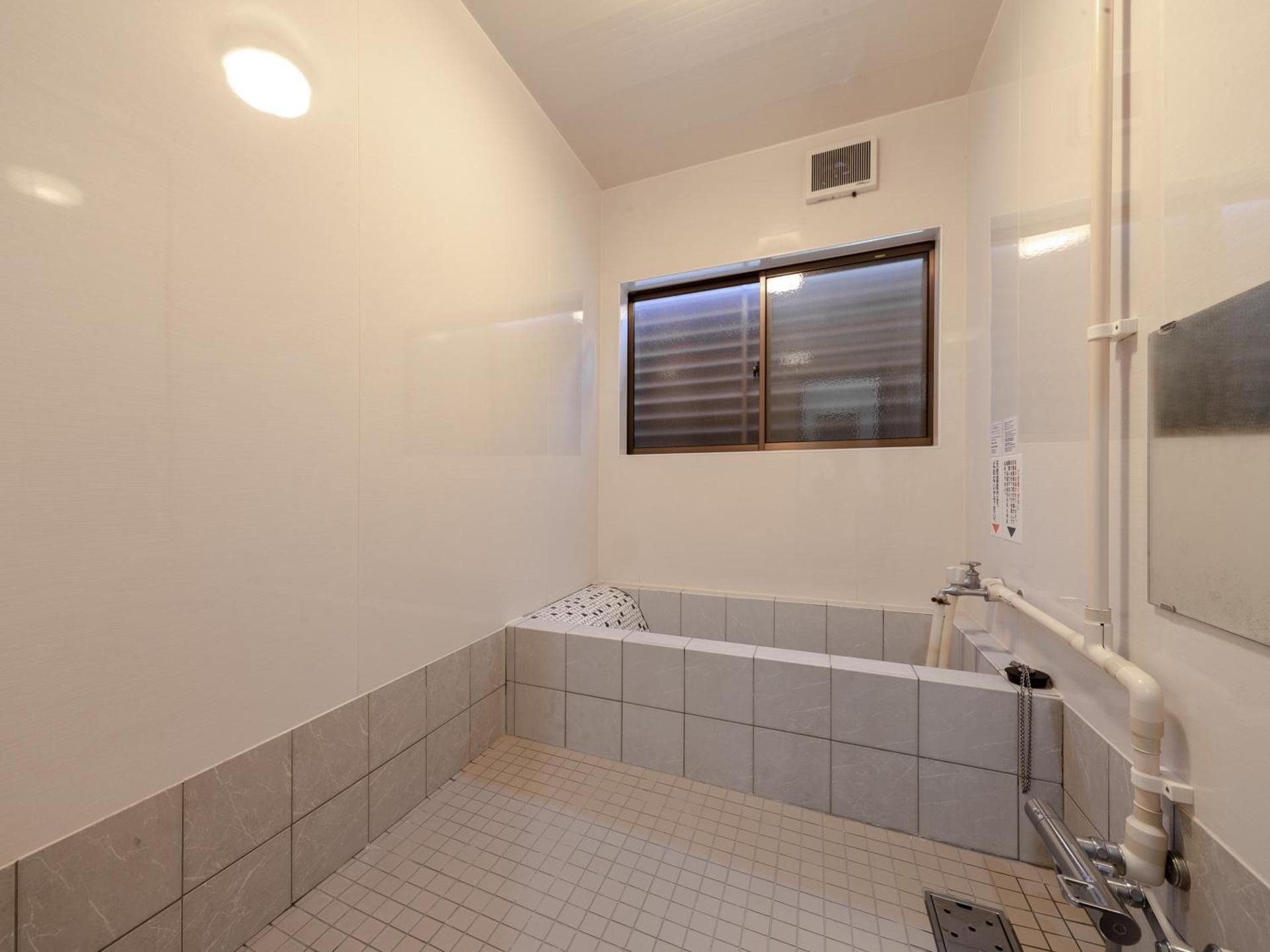 Japanese-Style Twin Room - Annex - Smoking